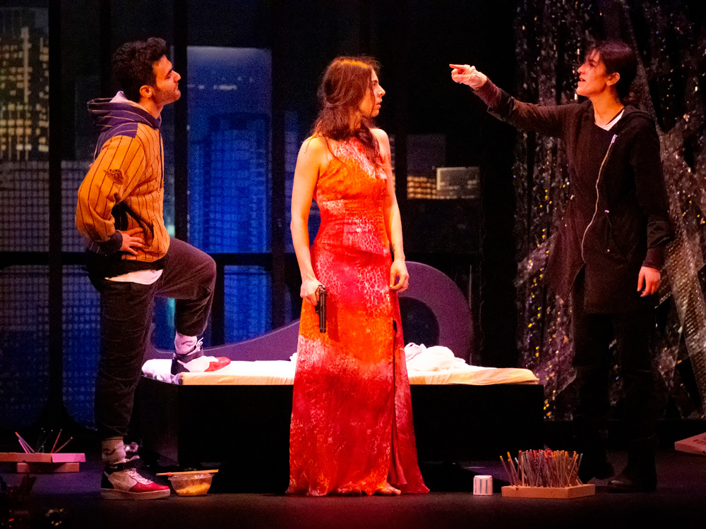 Biteatral - Sabıkalı Kalpler