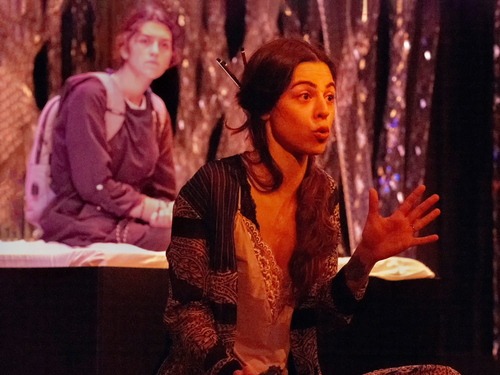 Biteatral - Sabıkalı Kalpler