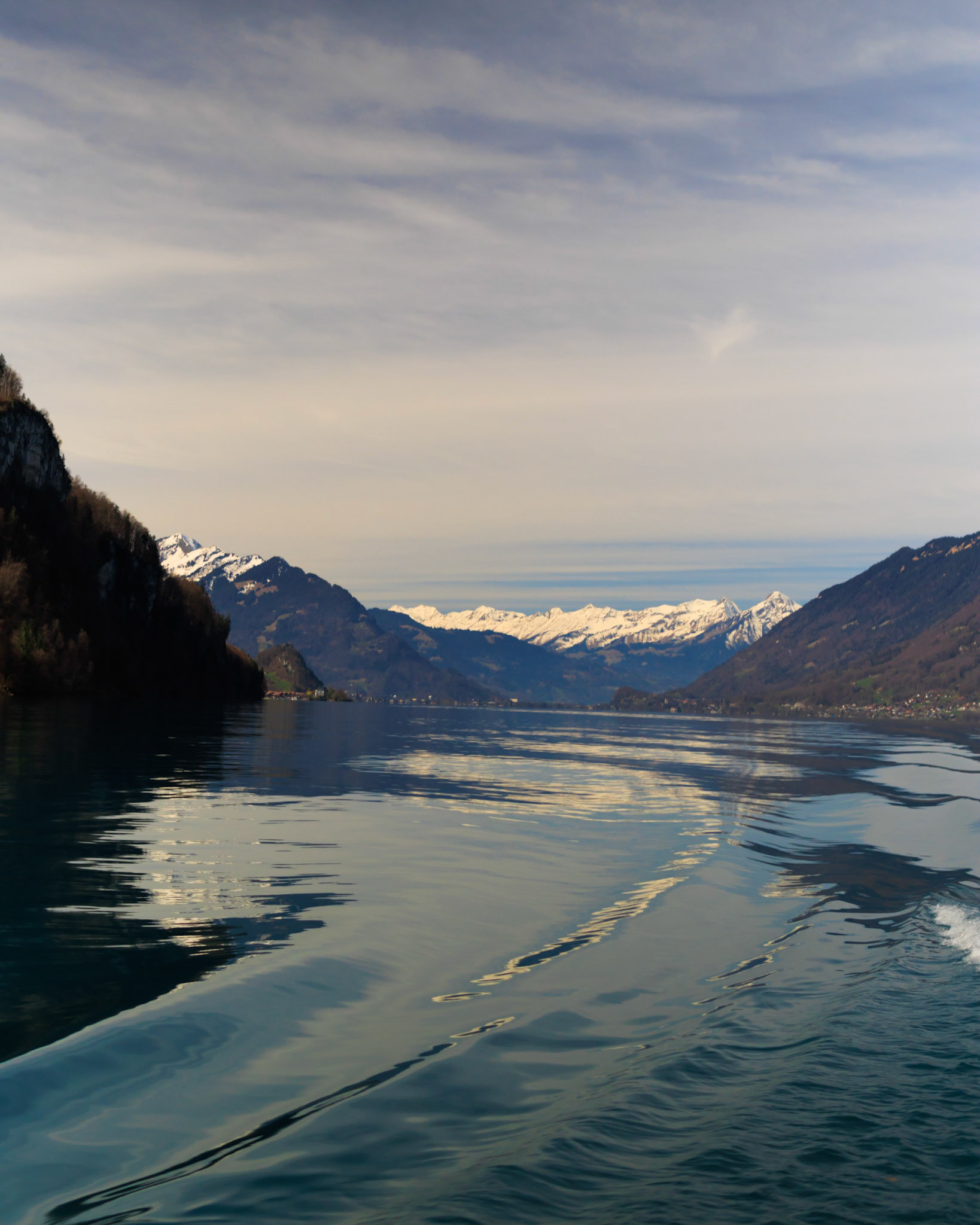 Wake left behind by the ferry ‚Interlaken‘ on the Brienzersee