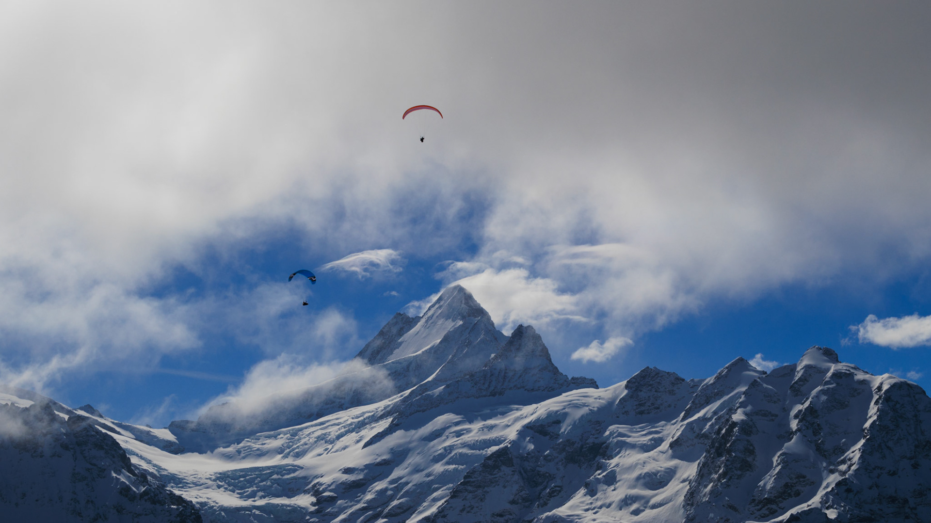 Paragliding on Grindelwald-First