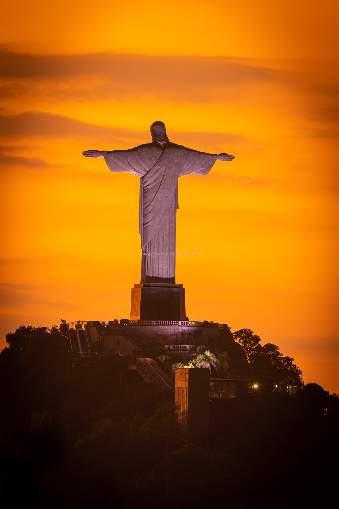 Cristo ao amanhecer