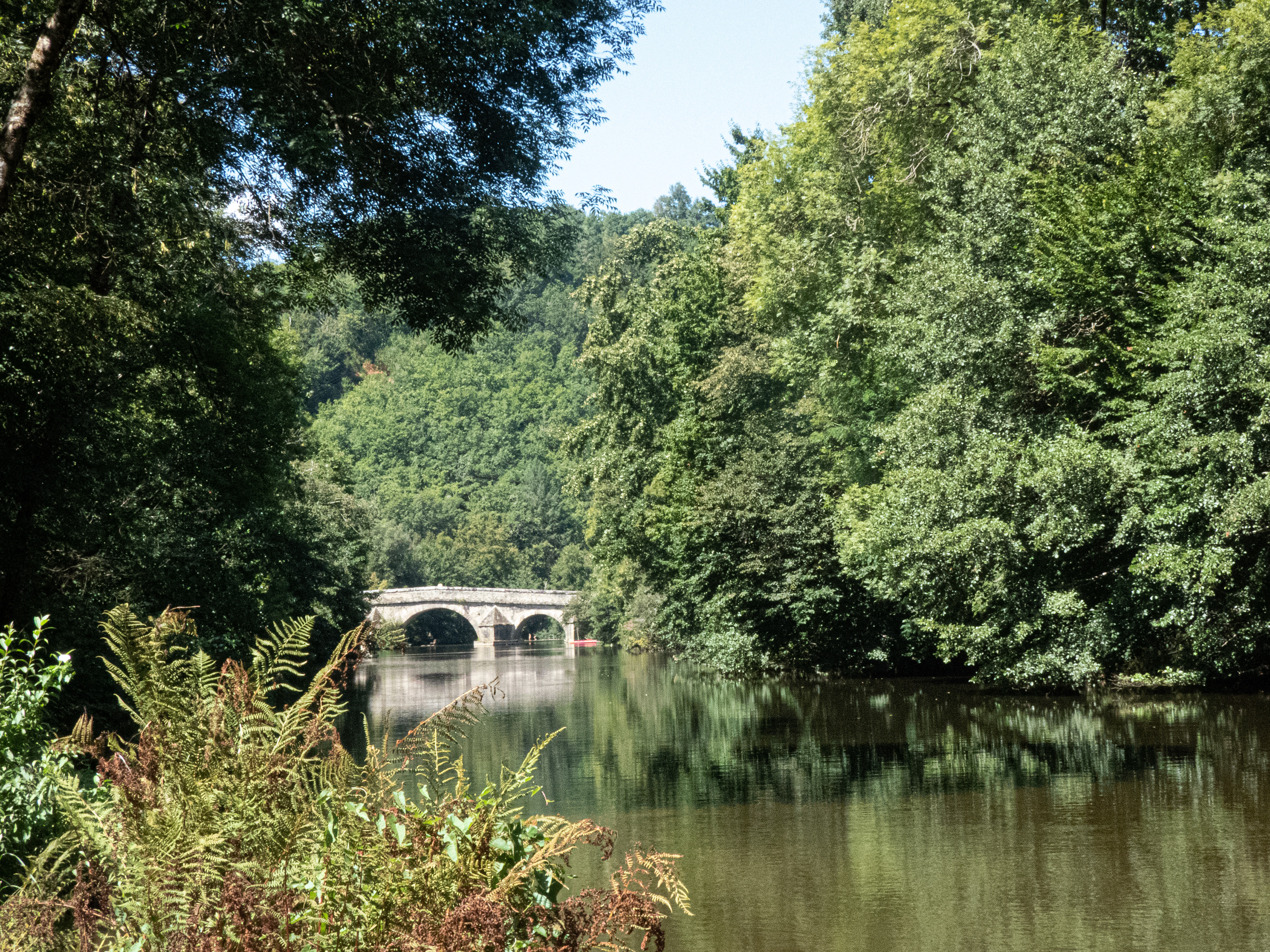 Pont de Cirou, entre Tarn et Aveyron, France, août 2020 / Pont de Cirou, between Tarn and Aveyron, France, August 2020
