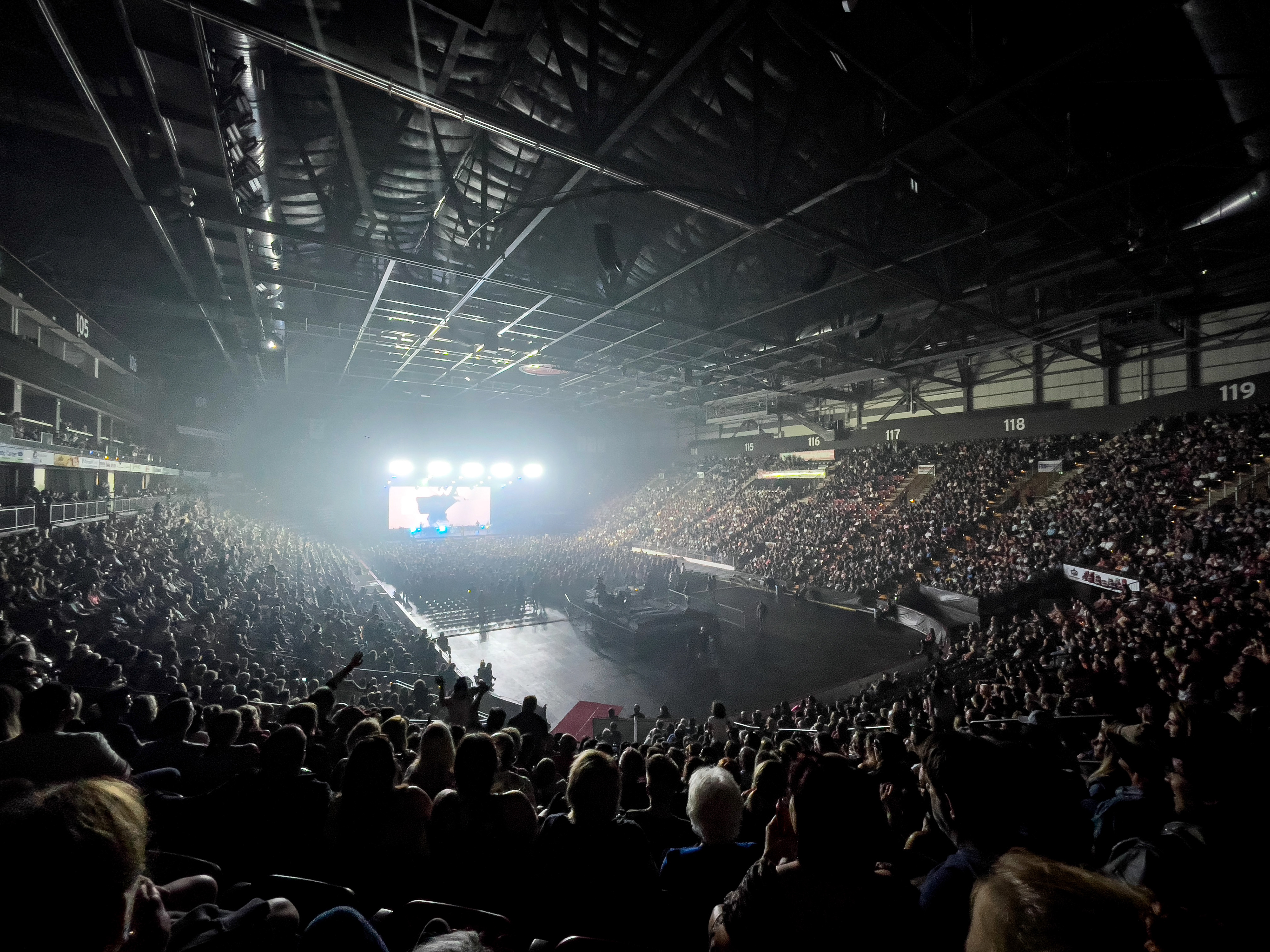 Bryan Adams Concert - Avenir Center