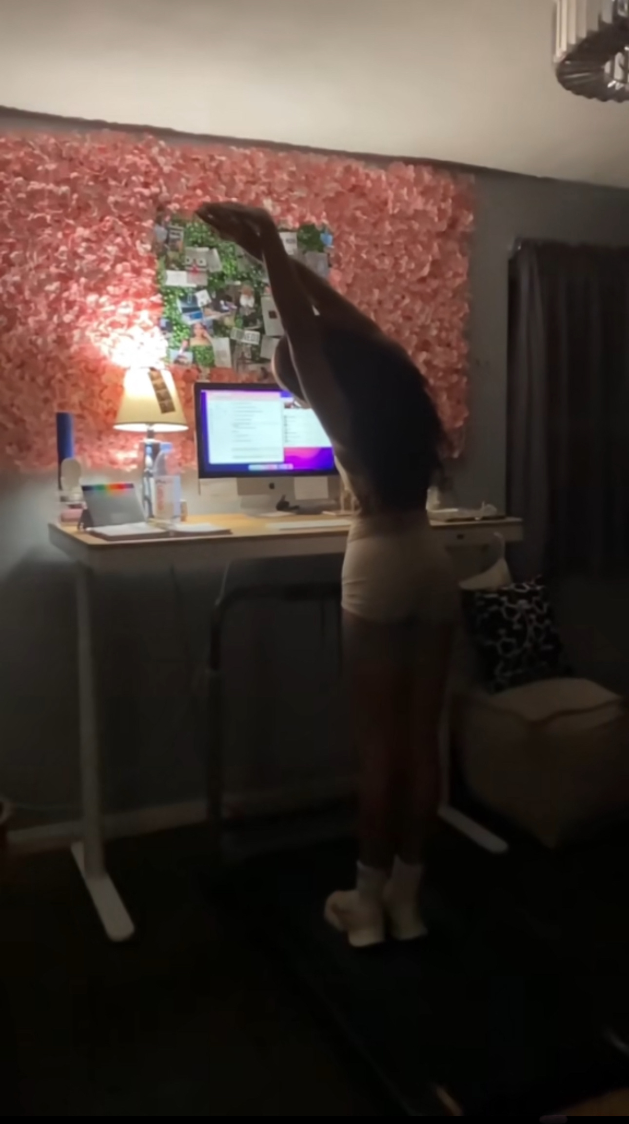 The world's best ergonomic desk!!!