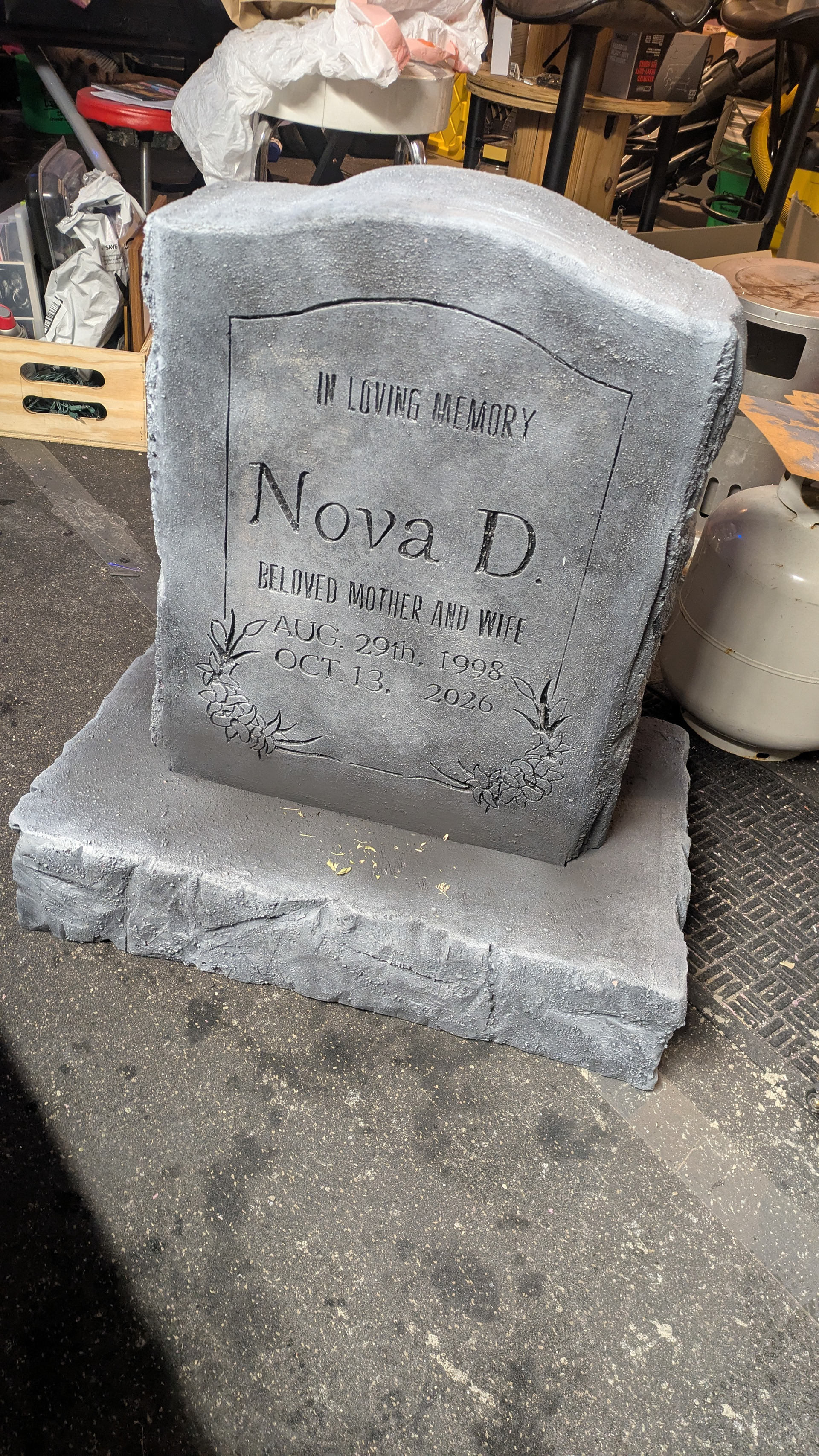 Prop grave