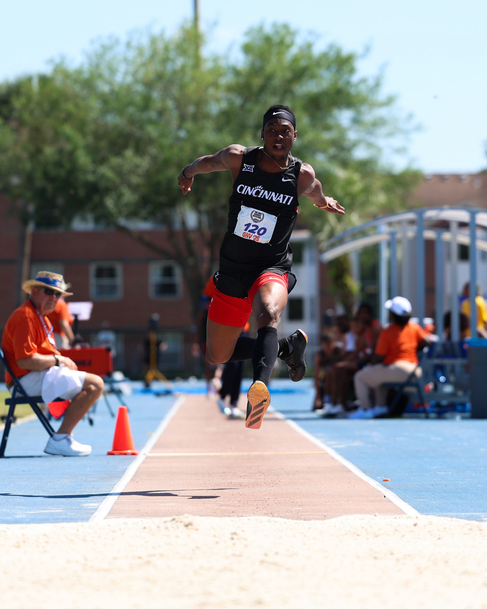 during the Tom Jones Memorial on Saturday, April 19, 2025 at Percy Beard Track at James G. Pressly Stadium in Gainesville, Fla. / UAA Communications photo by Morgan Hurd