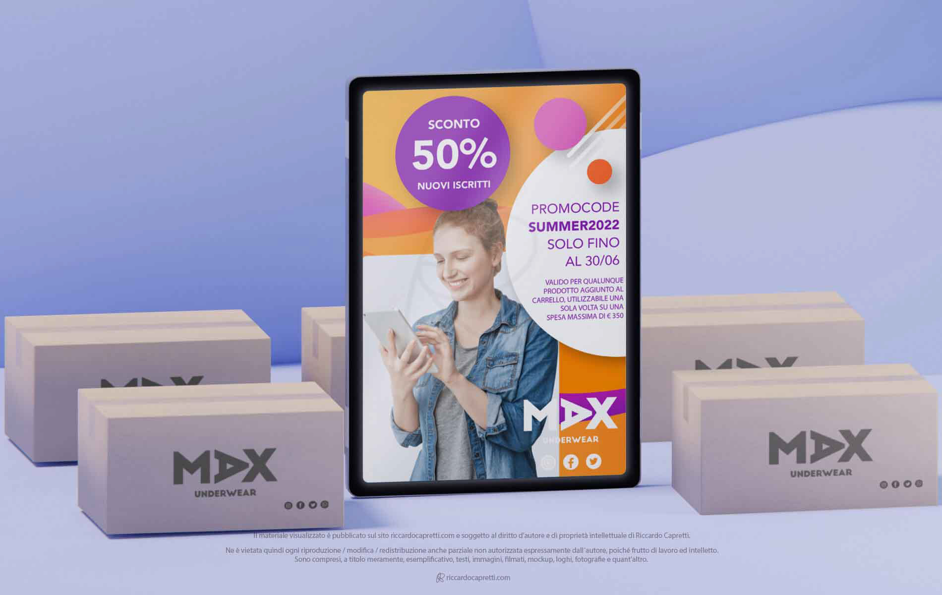 Promozione di un ecommerce, su un tablet con degli scatoloni, pubblicità e grafica di Riccardo Capretti