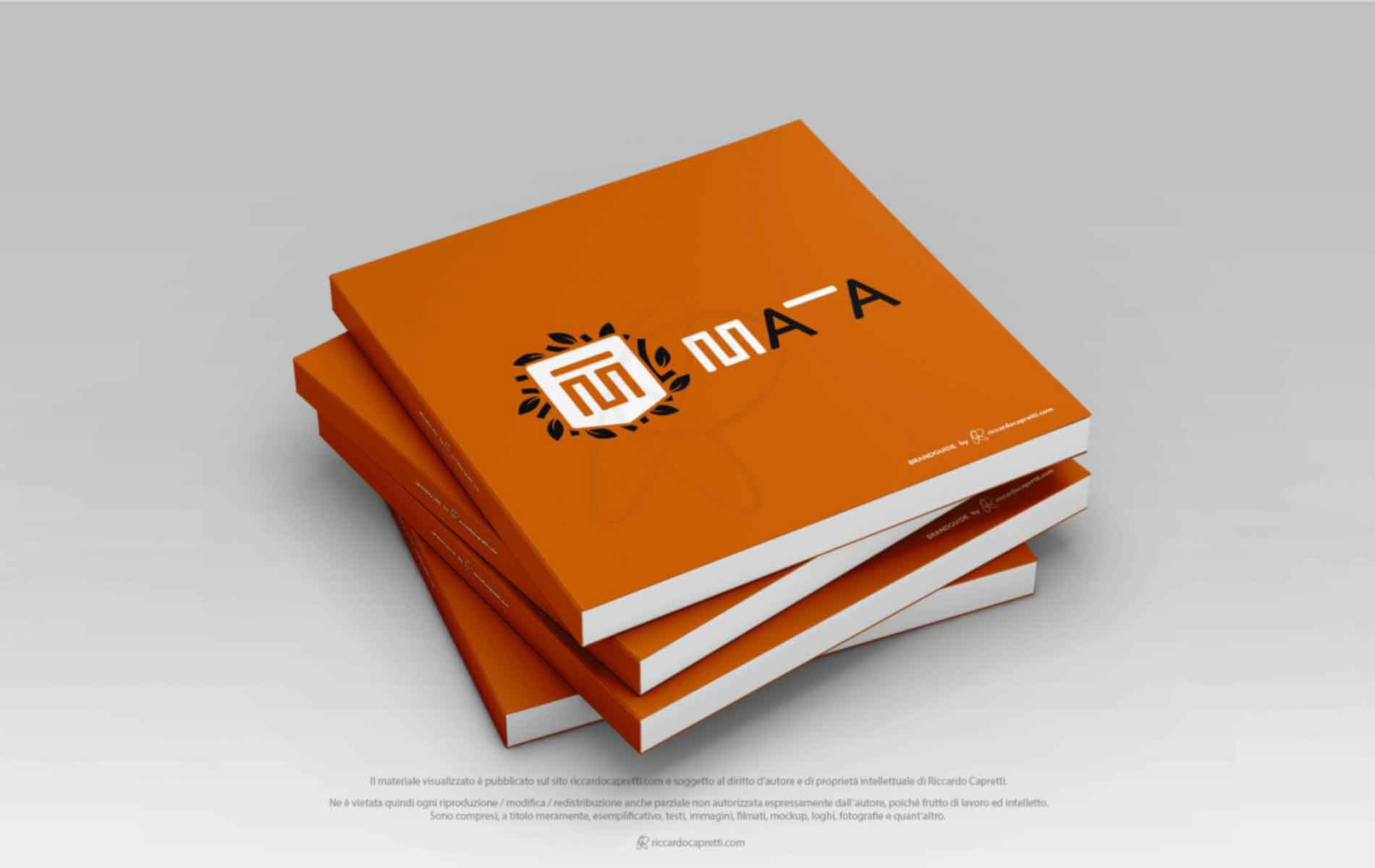 Libri impilati arancioni con un logo e una Brand Identity di Riccardo Capretti