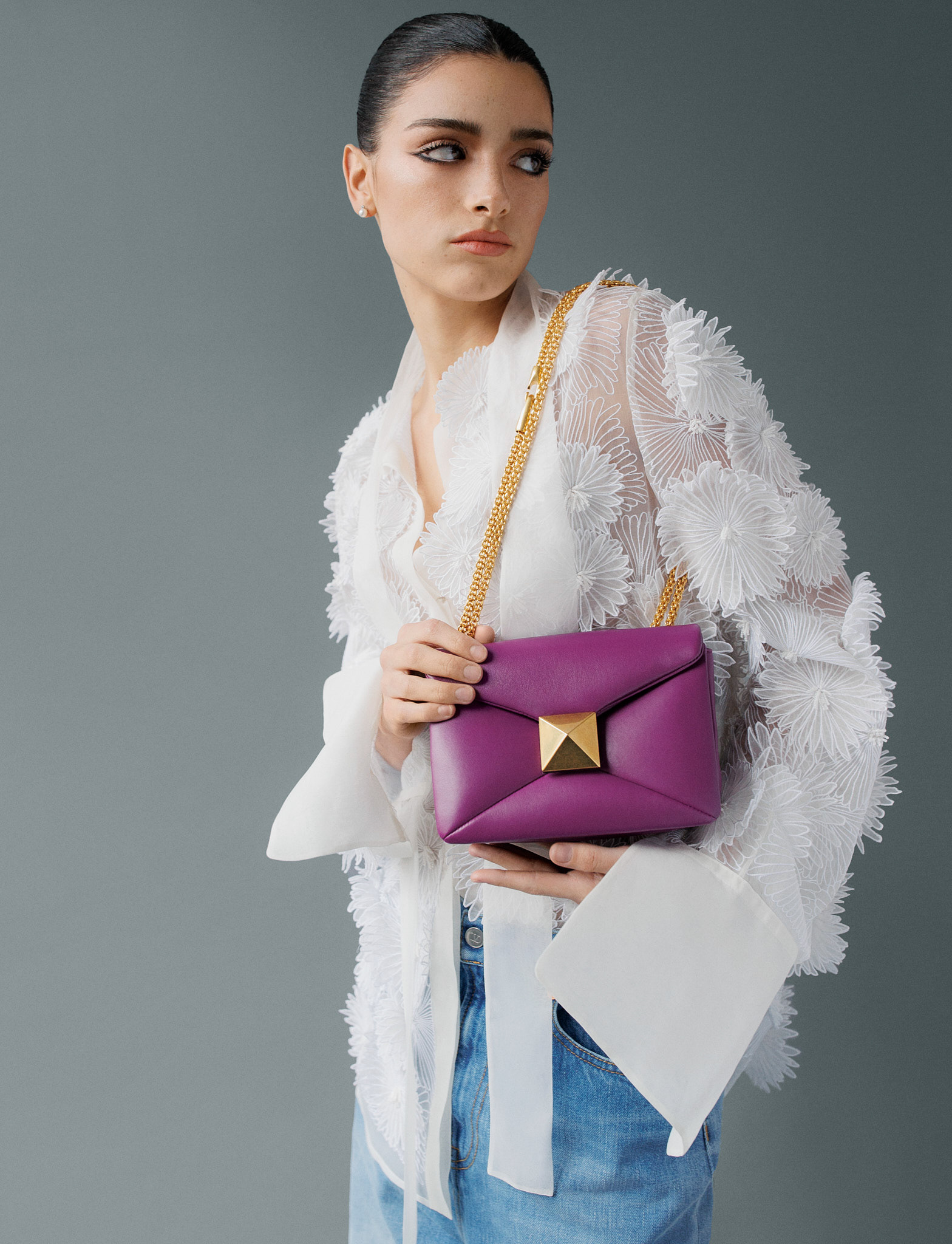 Dixie D'Amelio in Maison Valentino