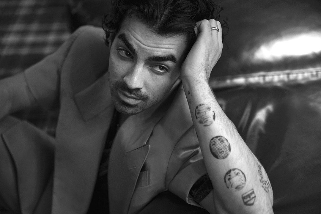 Picture of Joe Jonas Jonas brothers, Alexa magazine 