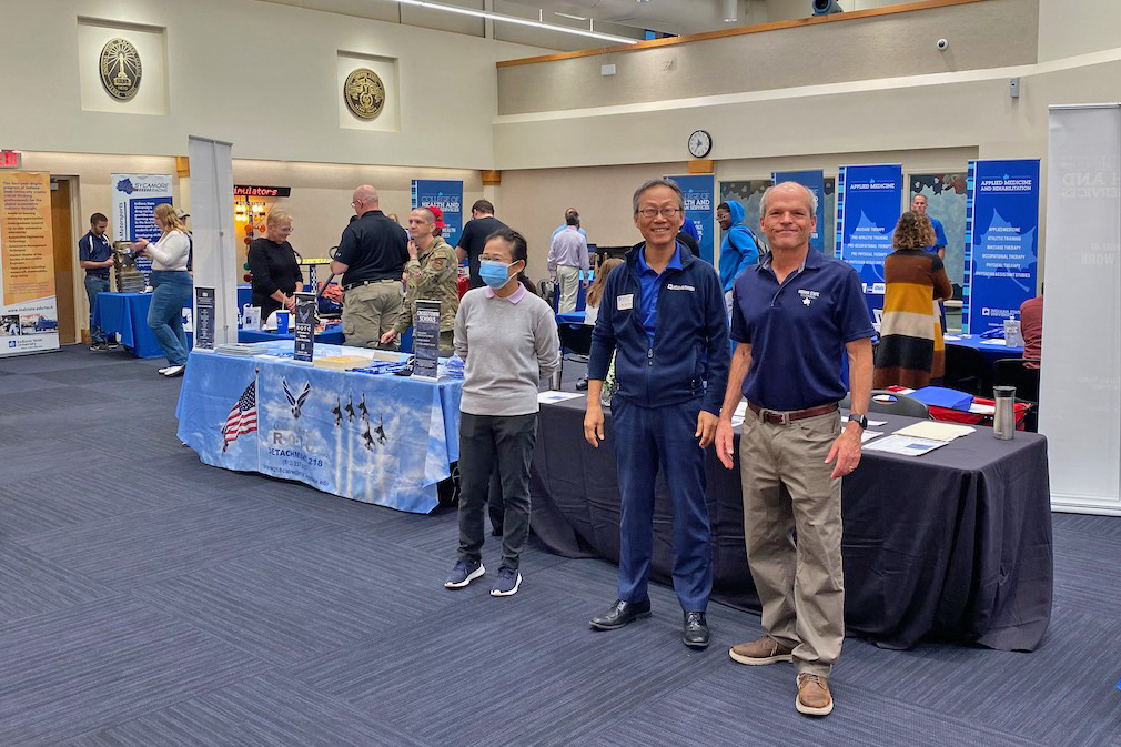 Majors Fair - AFIRM (Accounting, Finance and Insurance & Risk Management). Dr. Jin Park, and Dr. Joe Sanders