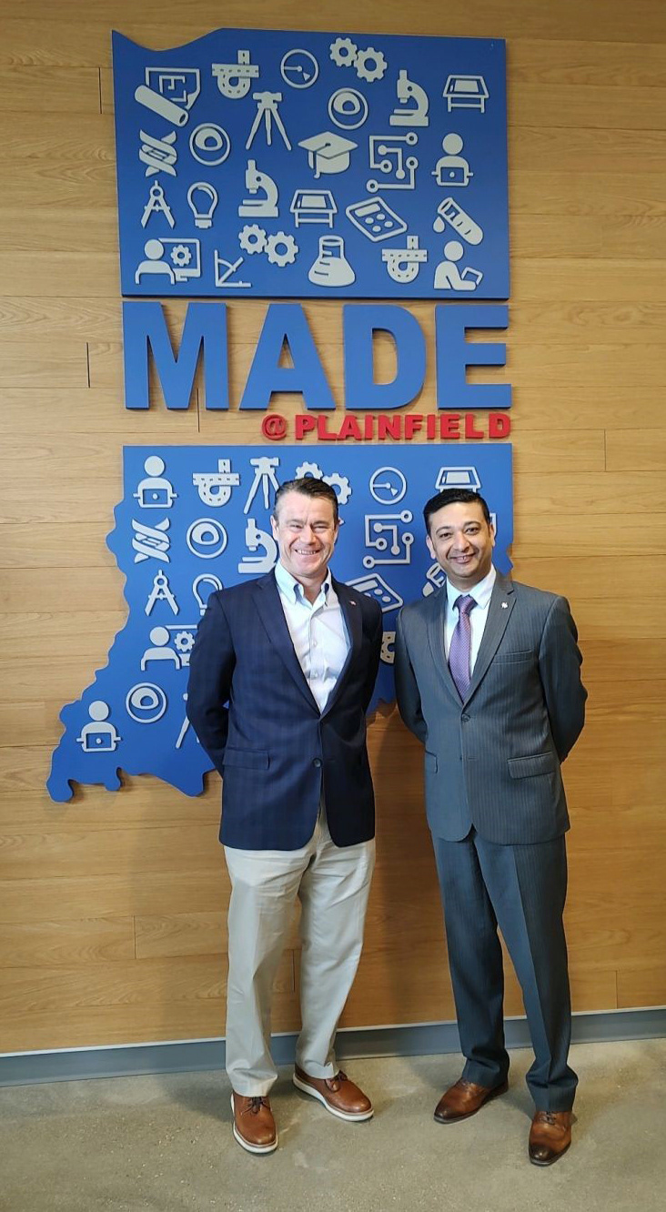 Senator Todd Young and Dr. Kuntal Bhattacharyya at the MADE@Plainfield facility in Indianapolis in April 2023