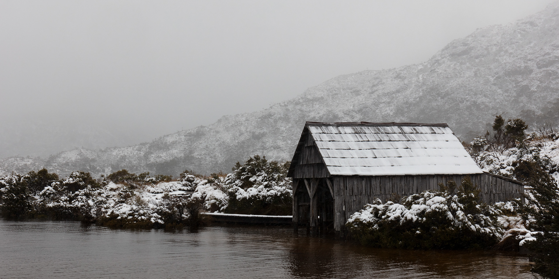 Late Spring on Dove Lake