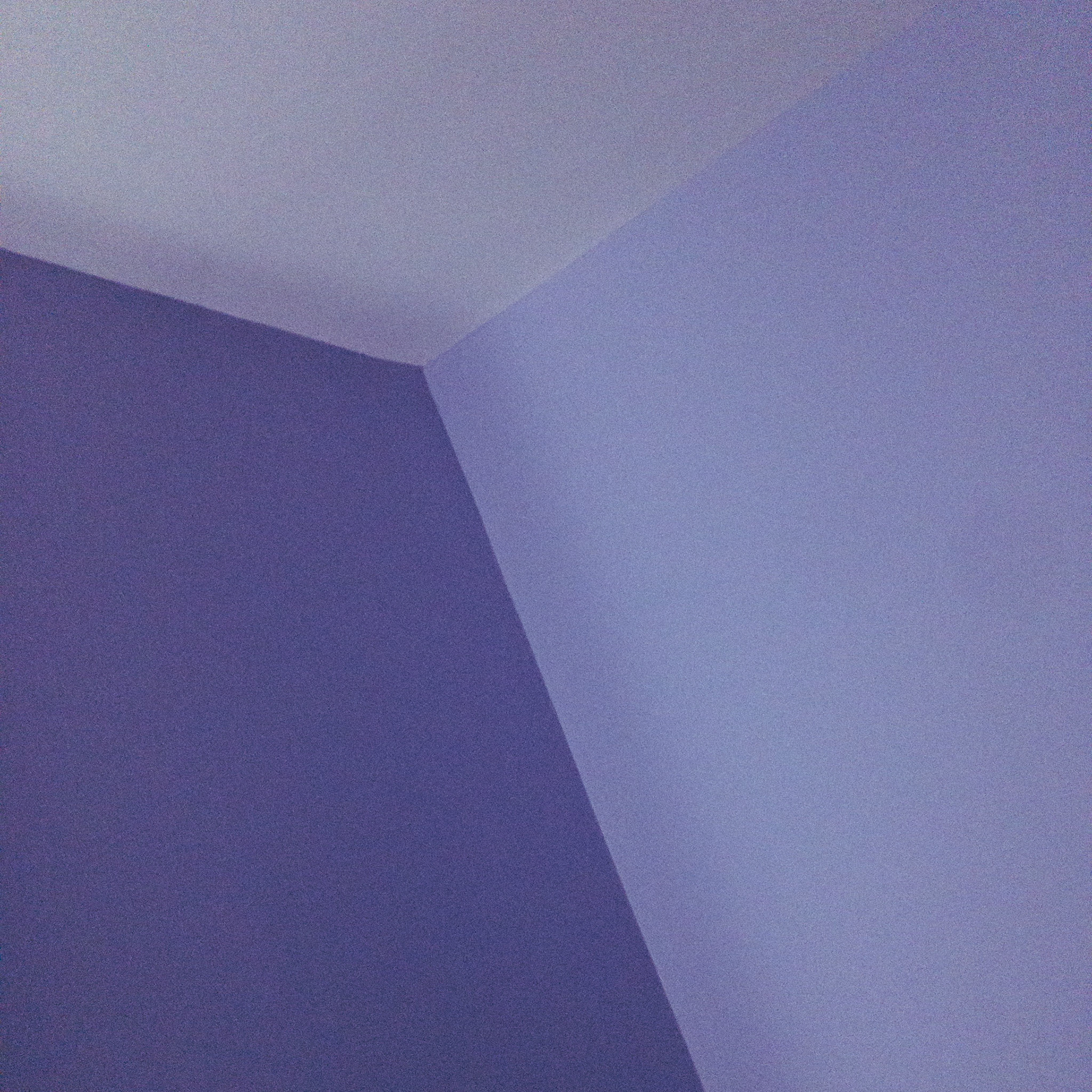 Planar Confluence: two walls and a ceiling