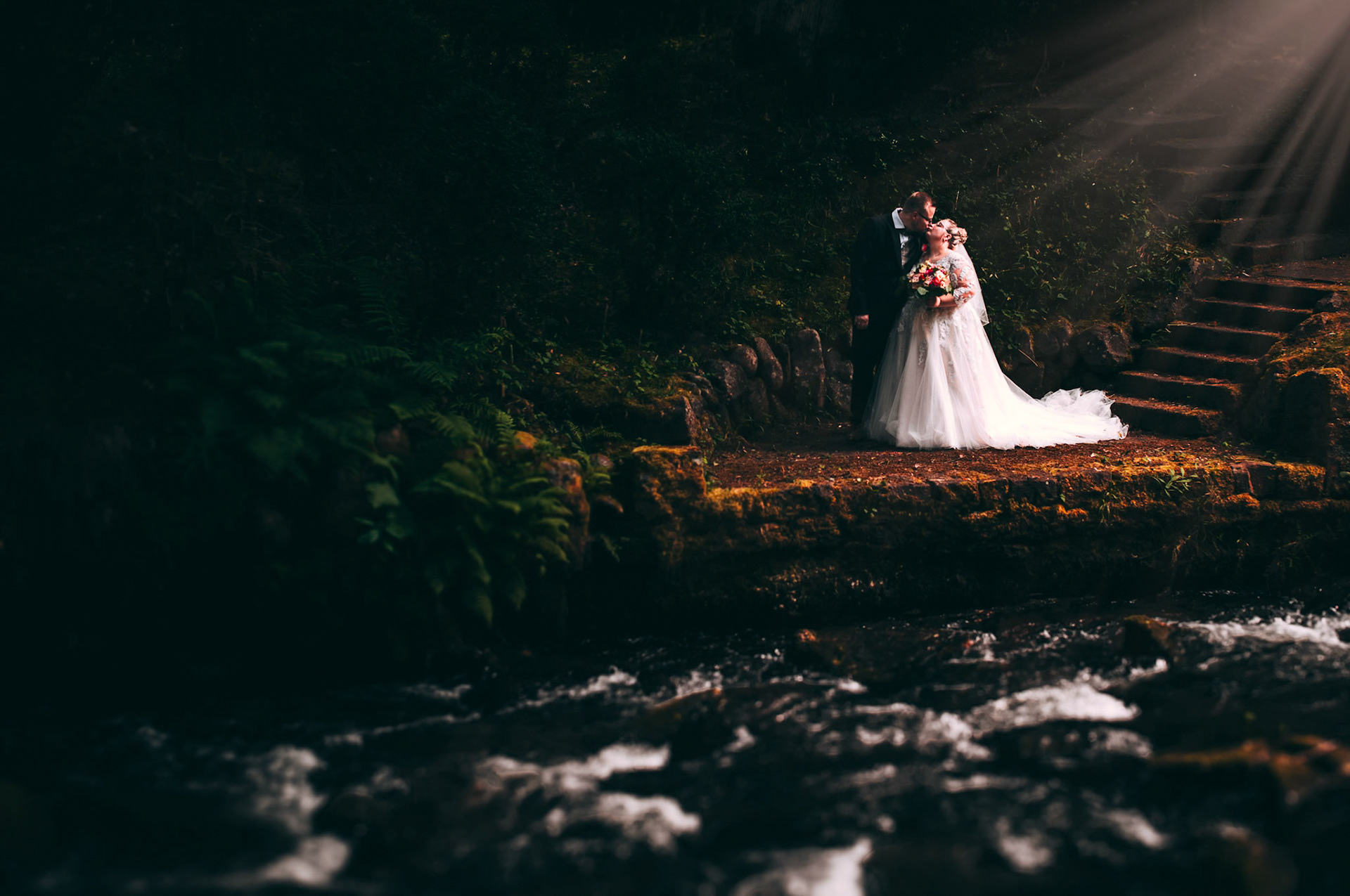 Hochzeitspaar in Bad Wildbad im Kurpark