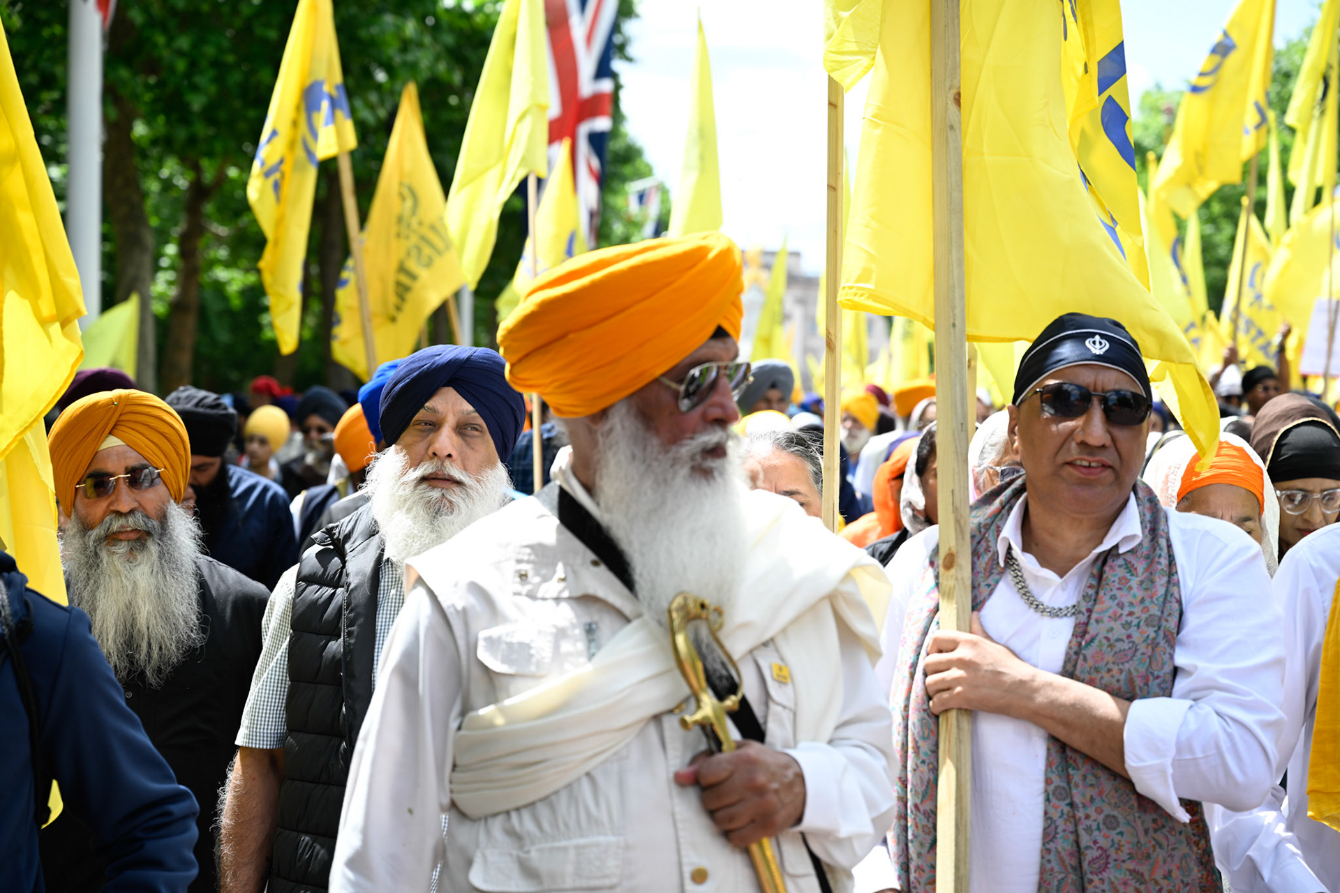 London, UK, 1st June 2025, Sikh protestors begin the march to mark the anniversary march of the Amritsar massacre by the Indian Army 1984, monkeybutlerimages/alamy live news