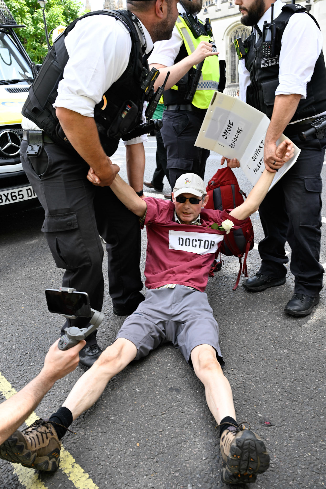 Hundreds of supporters of proscribed terrorist group Palestine Action were arrested on Parliament Square
