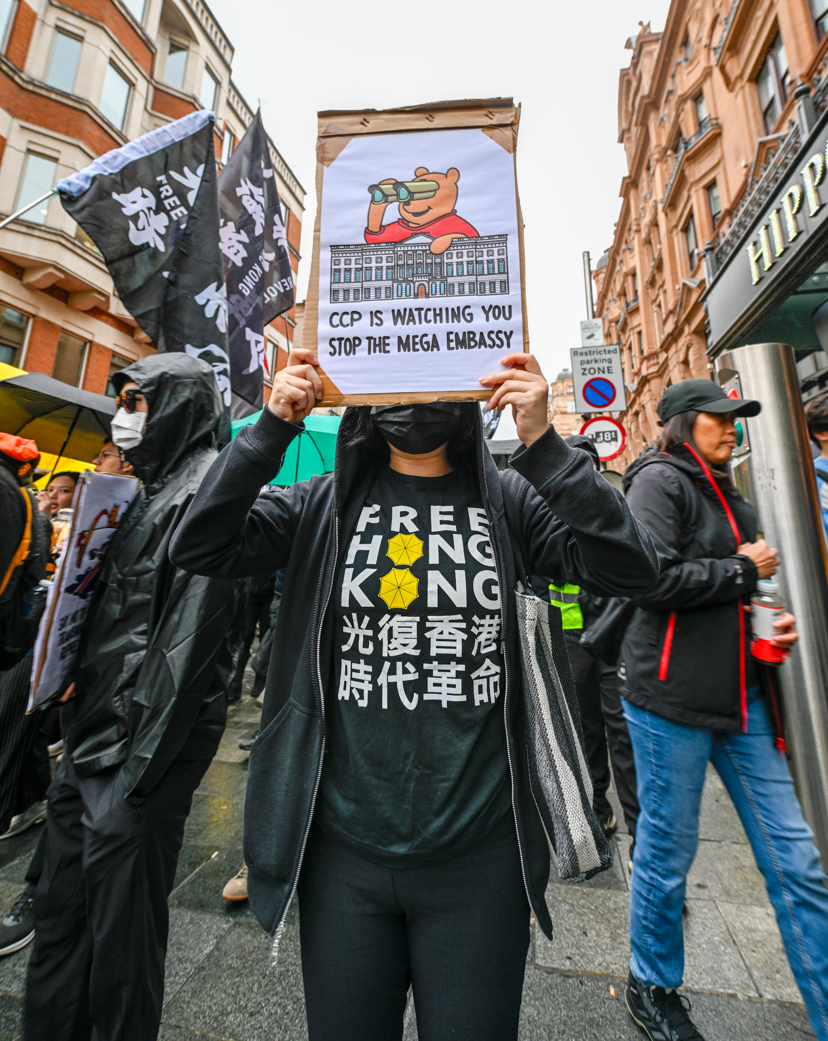 London, UK, 28th September 2025: 11th Anniversary march to commerate the pro democracy protest in Hong Kong in 2014 called the yellow umbrella revolution, monkeybutlerimages/ alamy live news