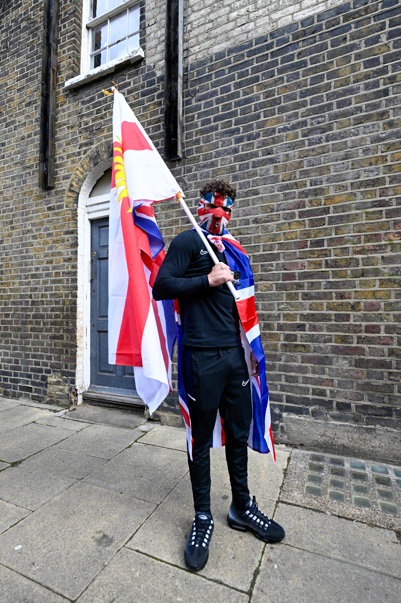 London, UK, 13th September: Approximately 100,000 supporters of Tommy Robinson march through central London,  monkeybutlerimages/alamy live news