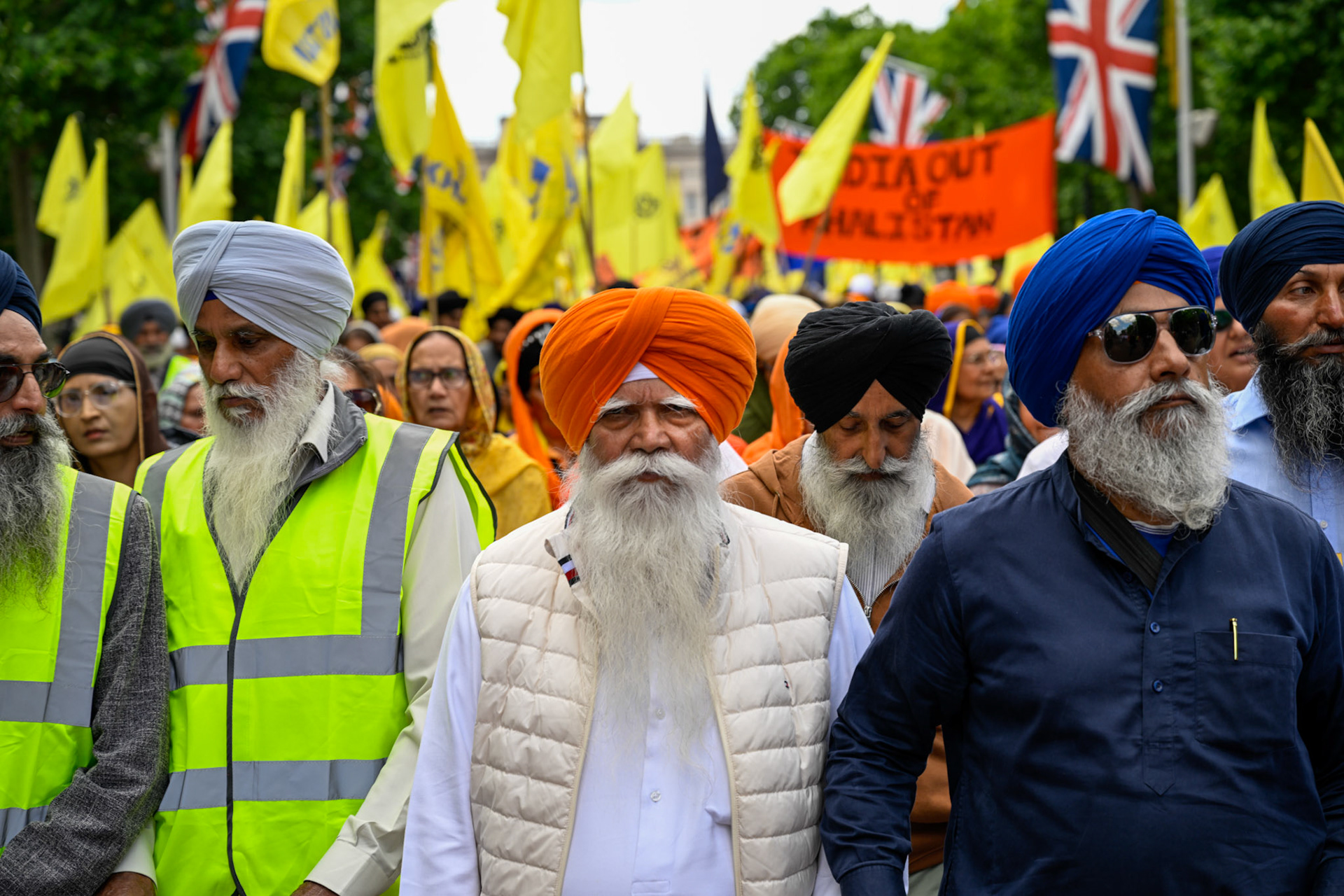 London, UK, 1st June 2025, Sikh protestors begin the march to mark the anniversary march of the Amritsar massacre by the Indian Army 1984, monkeybutlerimages/alamy live news