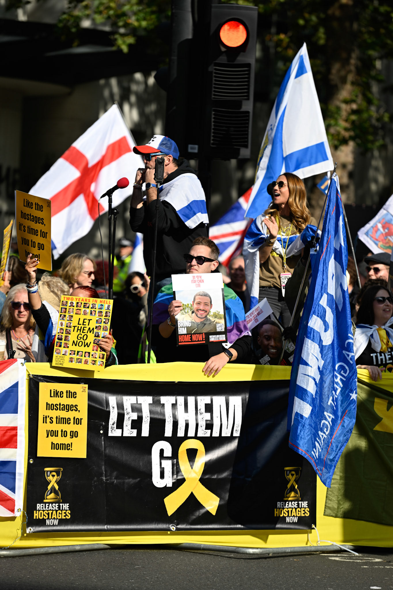London, UK, 11th October 2025: tens of thousands of protestors marched through the streets of London against the continued crsis in Gaza, Monkey Butler Images / Alamy Live News