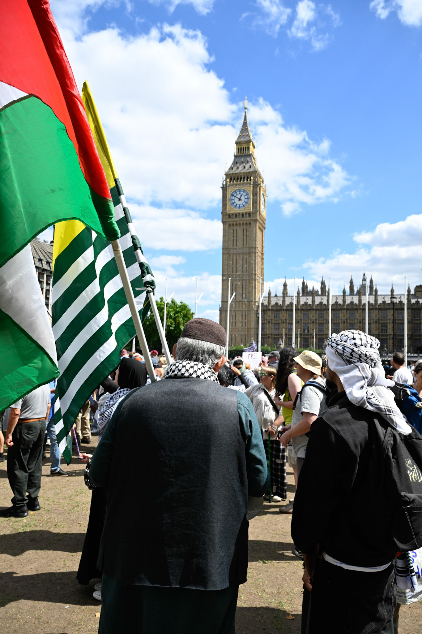 Hundreds of supporters of proscribed terrorist group Palestine Action were arrested on Parliament Square