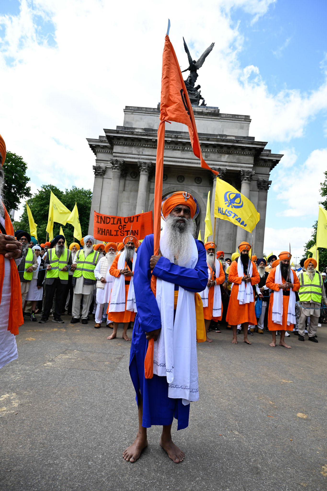 London, UK, 1st June 2025, Sikh protestors begin the march to mark the anniversary march of the Amritsar massacre by the Indian Army 1984, monkeybutlerimages/alamy live news