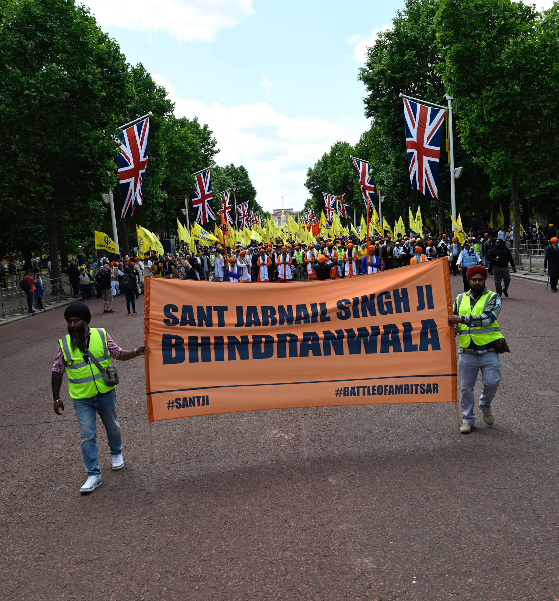 London, UK, 1st June 2025, Sikh protestors begin the march to mark the anniversary march of the Amritsar massacre by the Indian Army 1984, monkeybutlerimages/alamy live news
