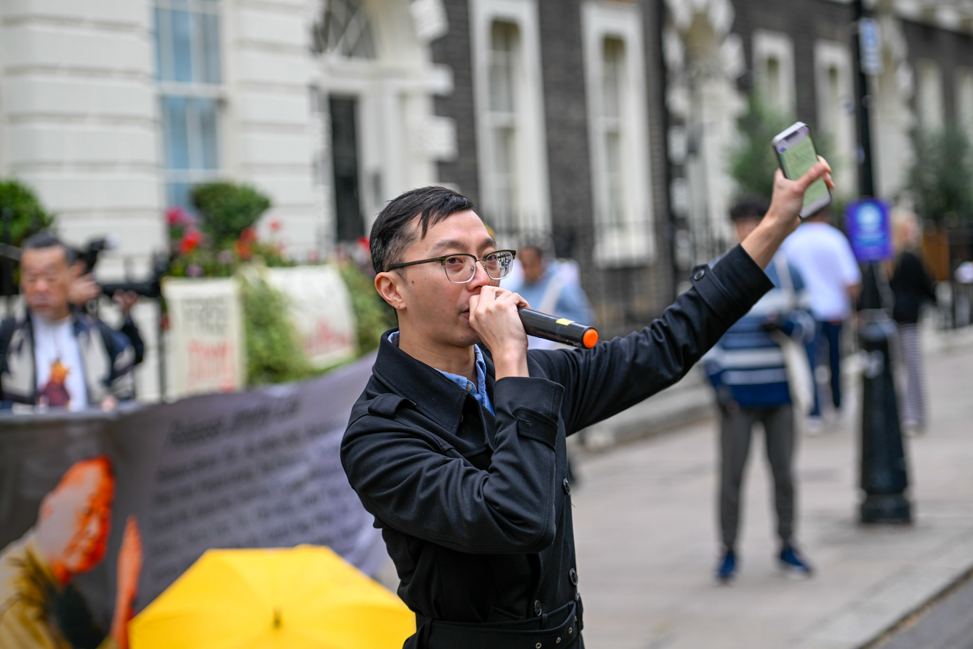 London, UK, 28th September 2025: 11th Anniversary march to commerate the pro democracy protest in Hong Kong in 2014 called the yellow umbrella revolution, monkeybutlerimages/ alamy live news