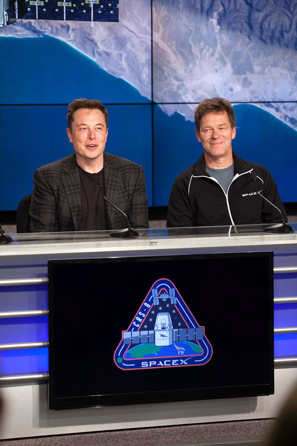 SpaceX/CRS-8 Post Launch Press Conference