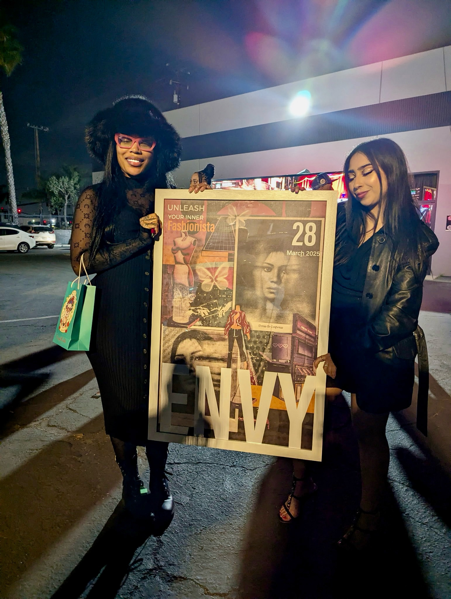 Showing poster off to "Muse"- Dreka