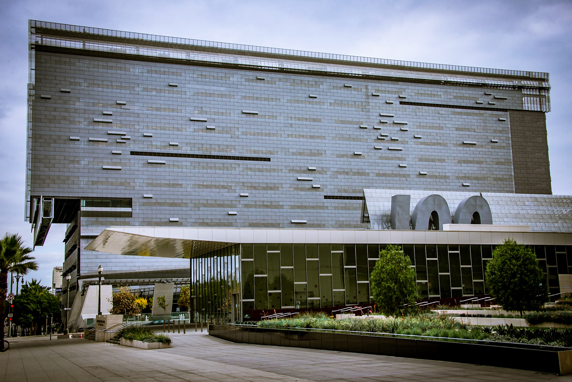 CalTrans Headquarters - Downtown Los Angeles