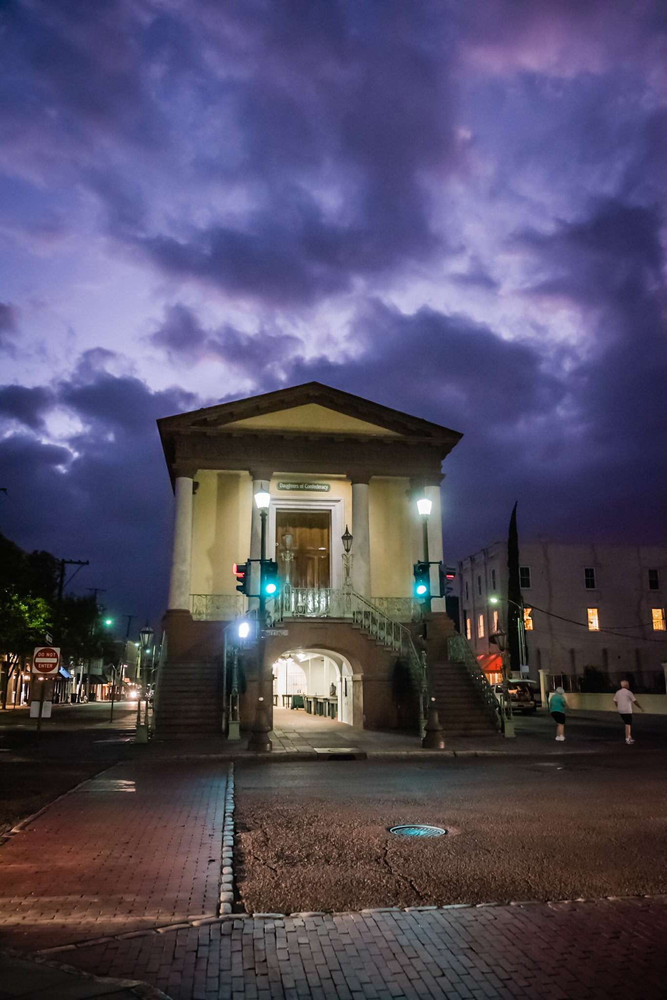 Home of "The Confederate Museum"