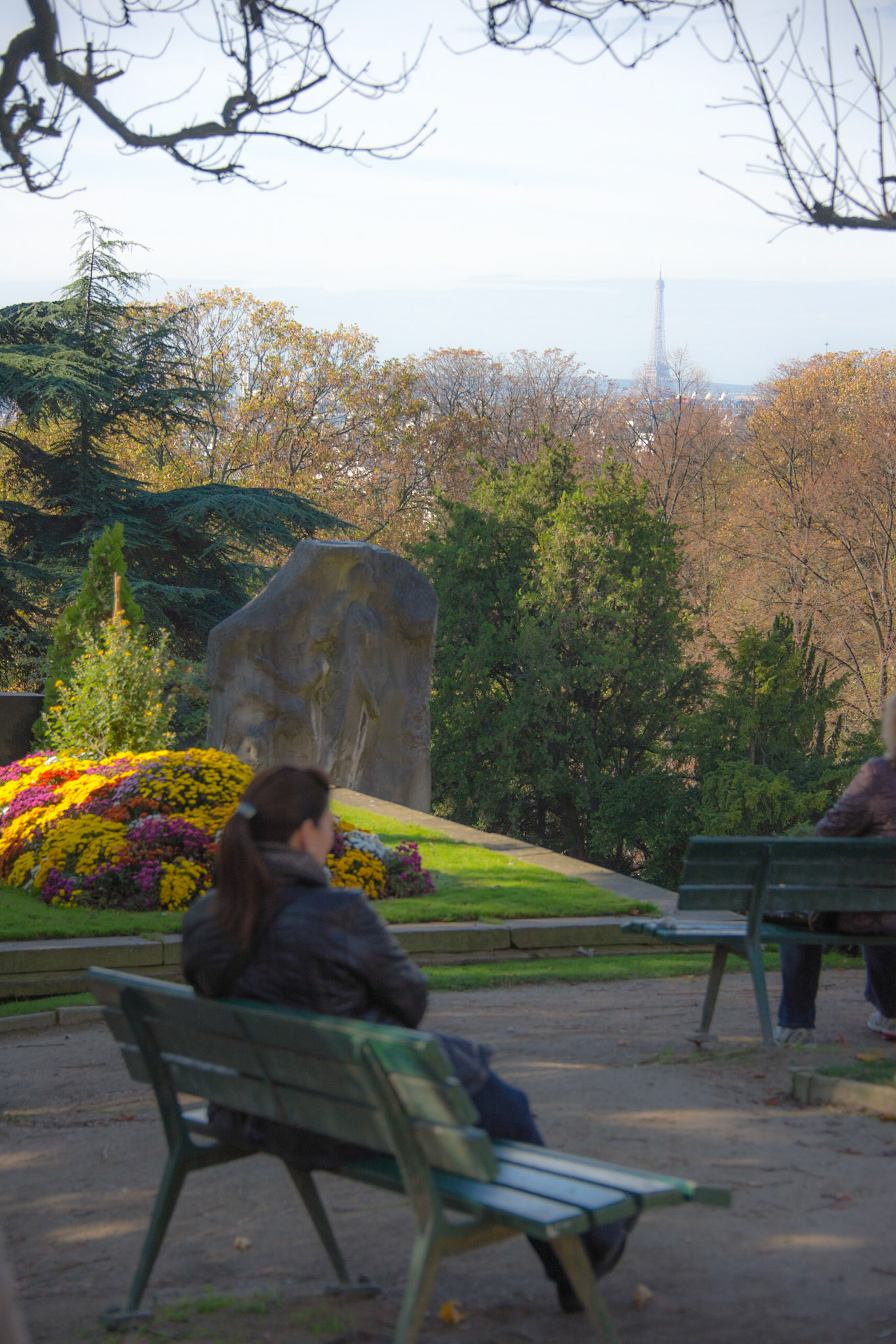 Amy at Père Lachaise Cemetery