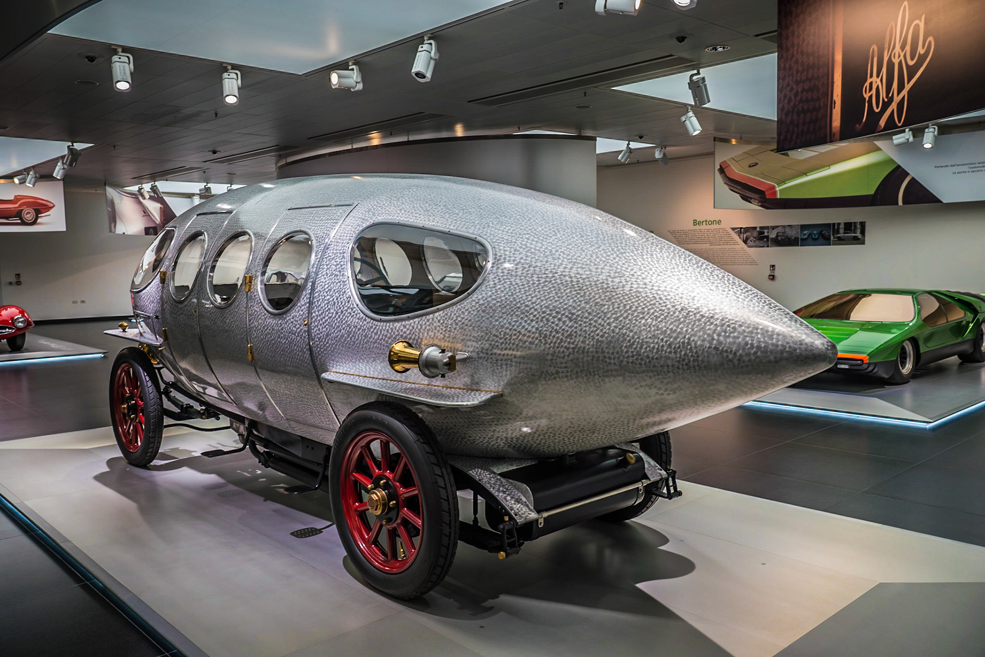 Museo Alfa Romeo - La macchina del tempoa permanent collection of Alfa Romeo cars and engines