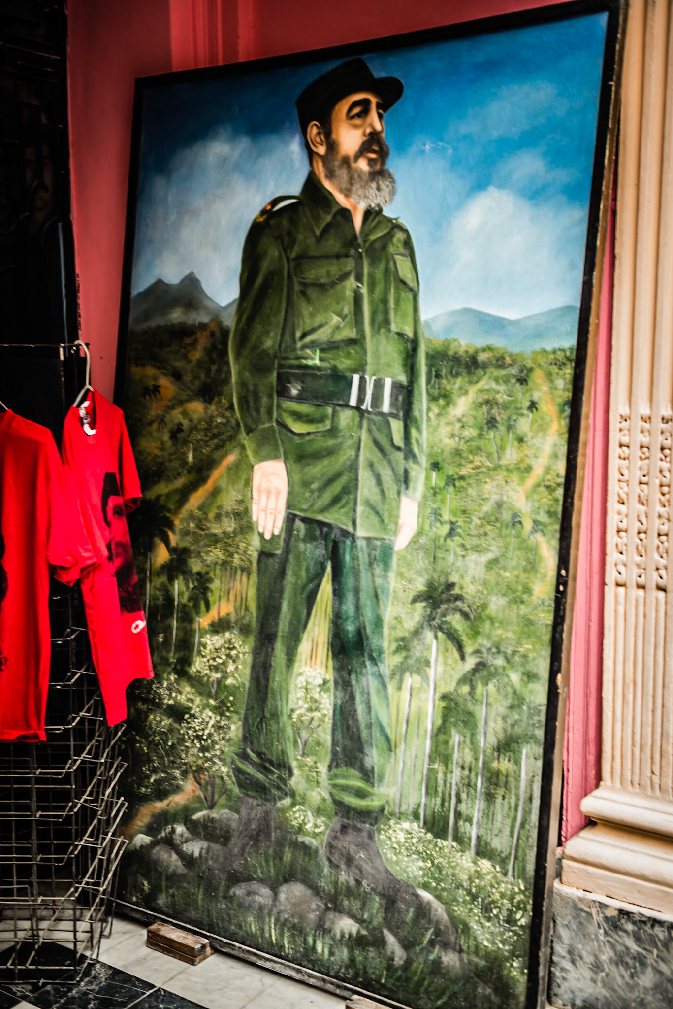 Painting in Market on Calle Obispo