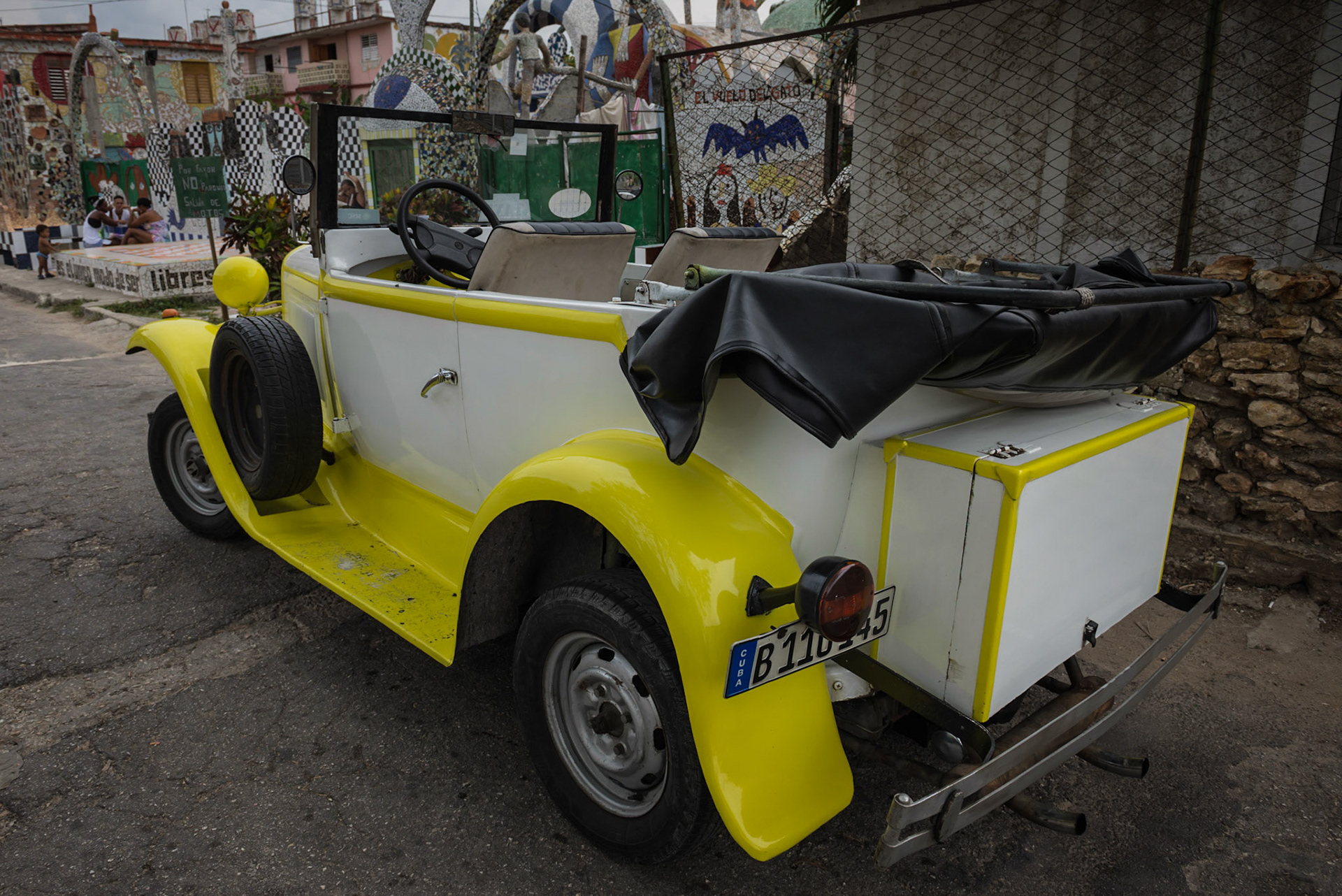 What's it doin here?