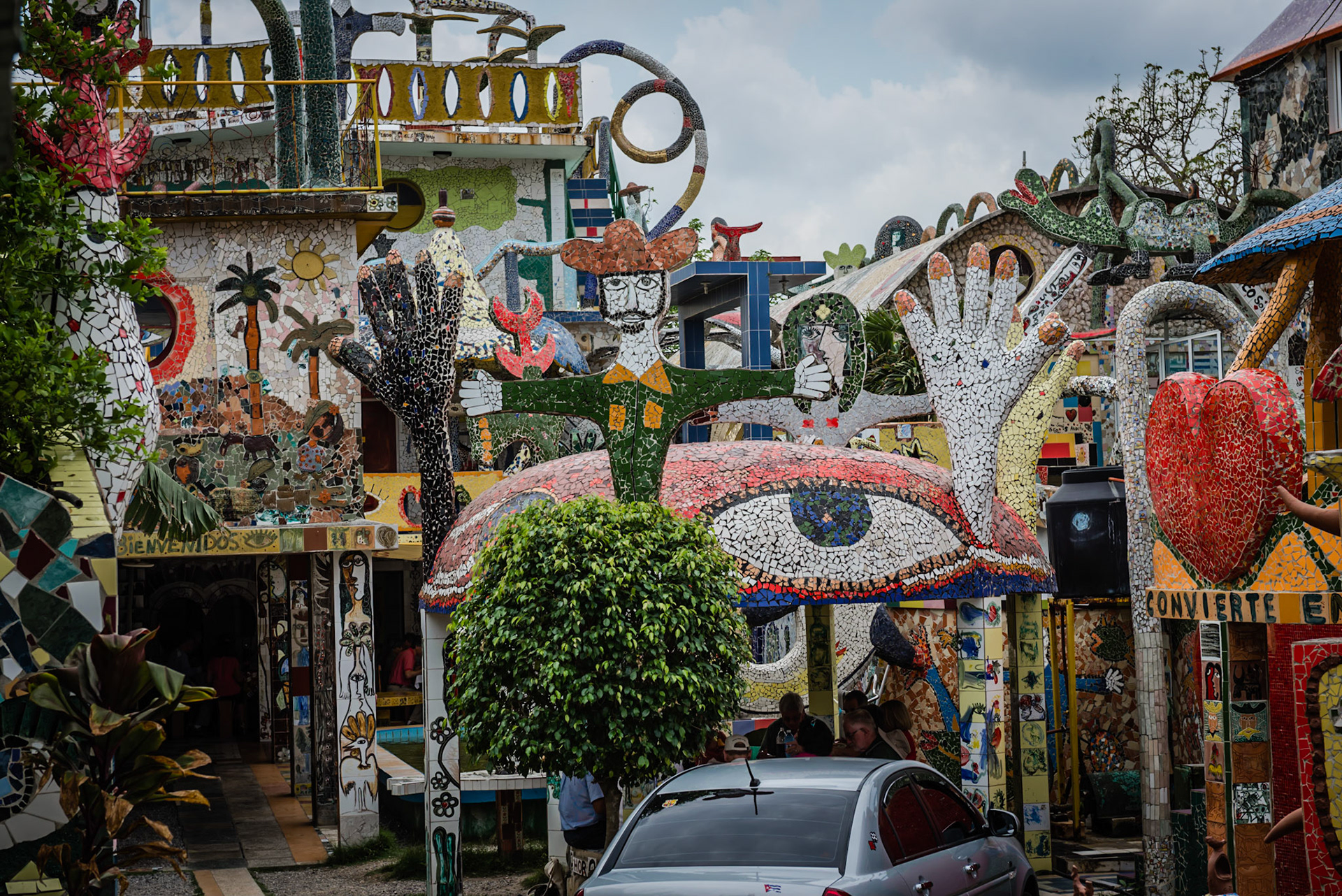 Home of Creative Mosaic creations of Jose Rodriguez Fuster