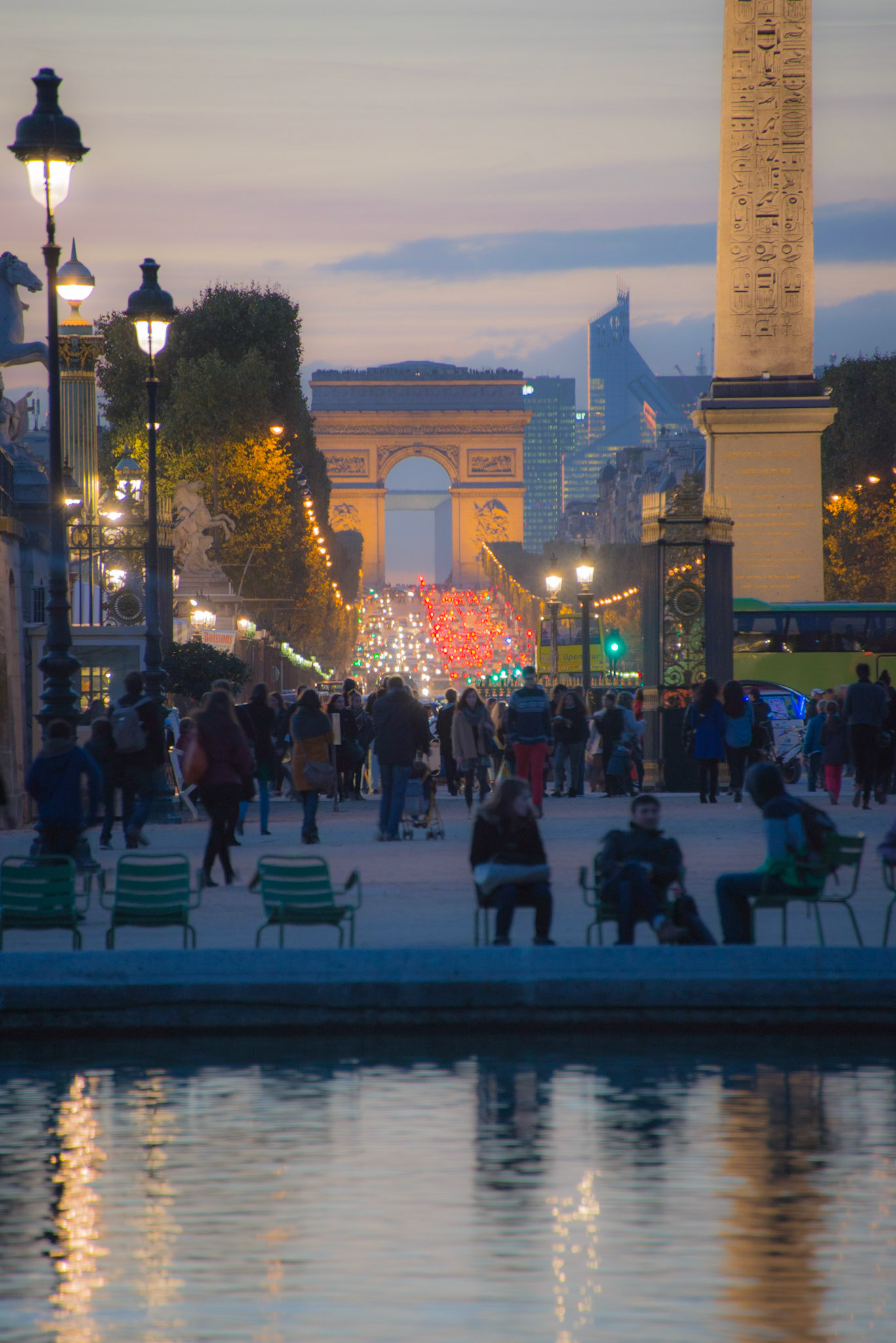 Arc de Triomphe & Champs-Élysées