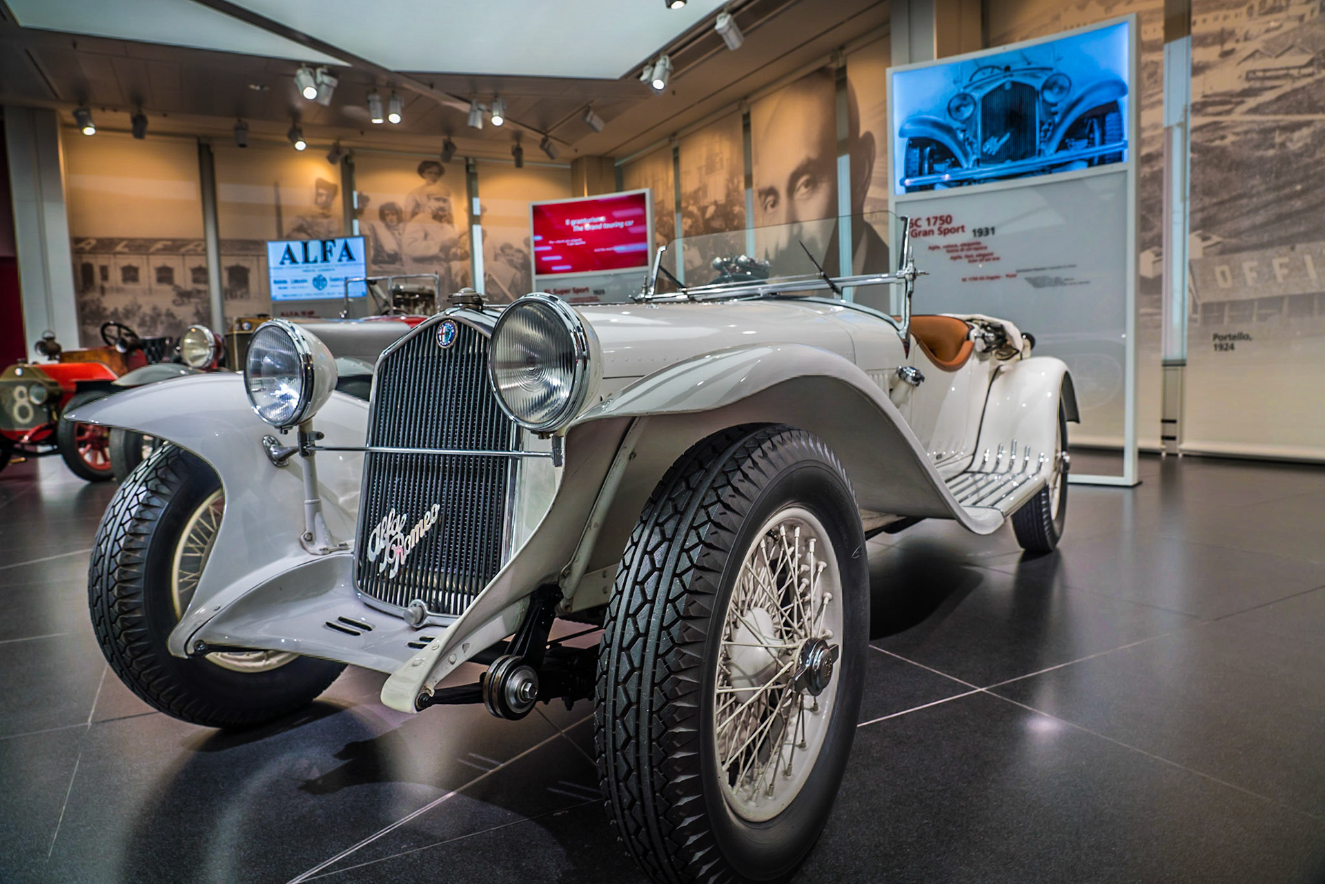 Museo Alfa Romeo - La macchina del tempoa permanent collection of Alfa Romeo cars and engines