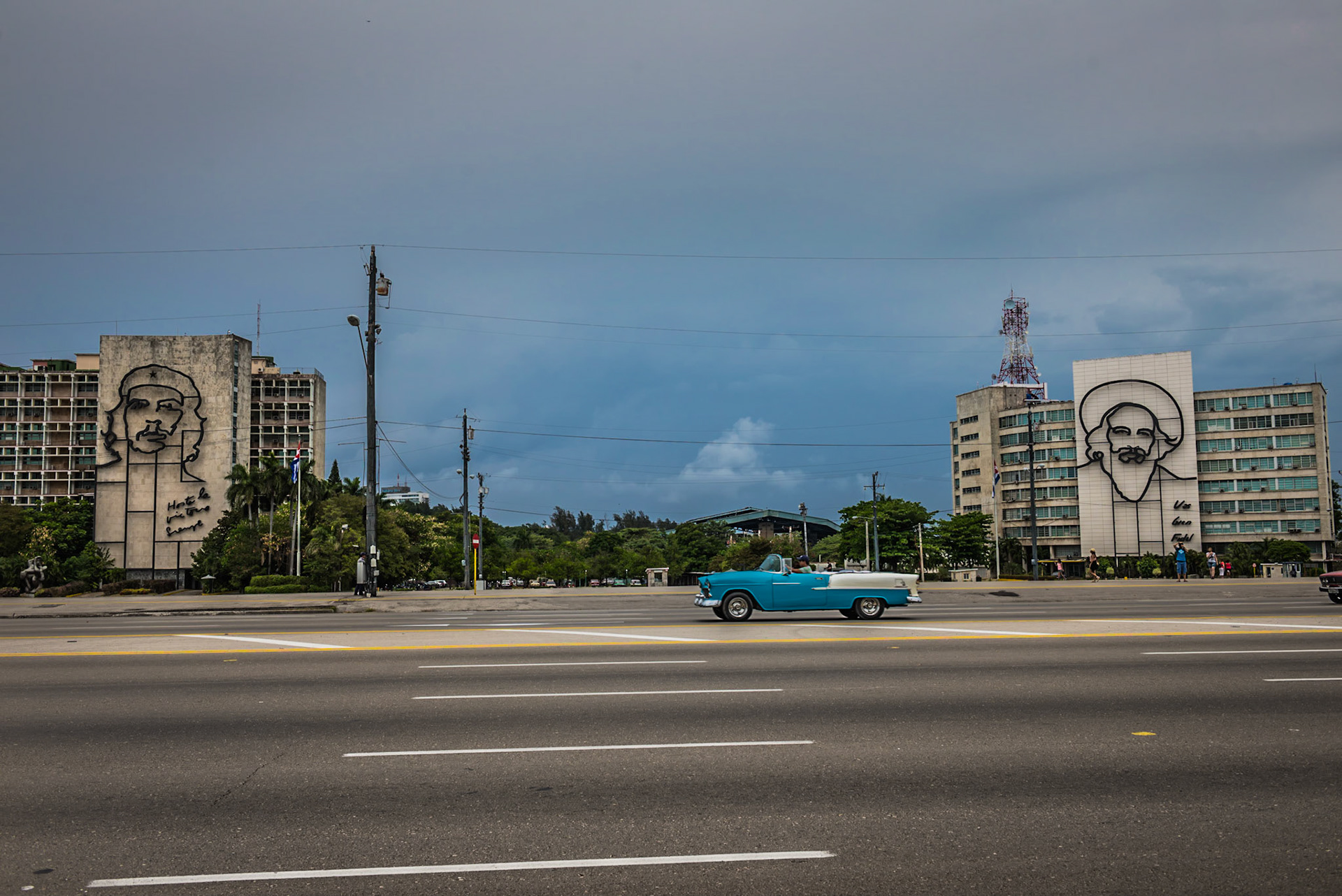 The square is notable as being where many political rallies take place and Fidel Castro and other political figures address Cubans.