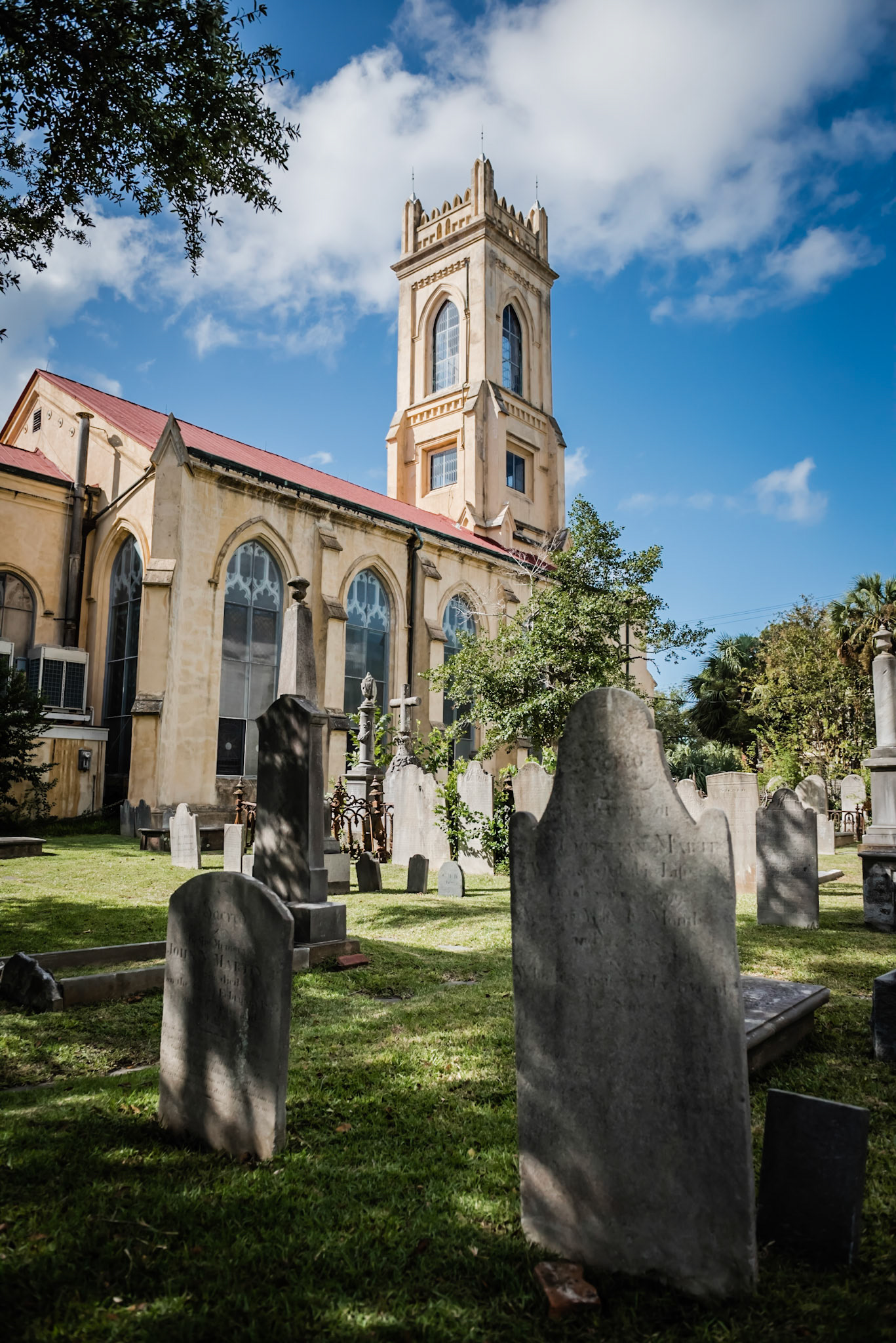 A National Historic Landmark, is the oldest Unitarian church in the South.  Completed in 1787