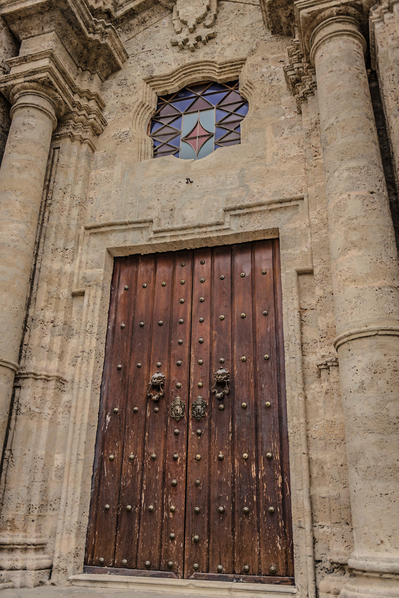 Old Havana includes Spanish colonial structures, towering Baroque churches, and buildings in Neoclassic style