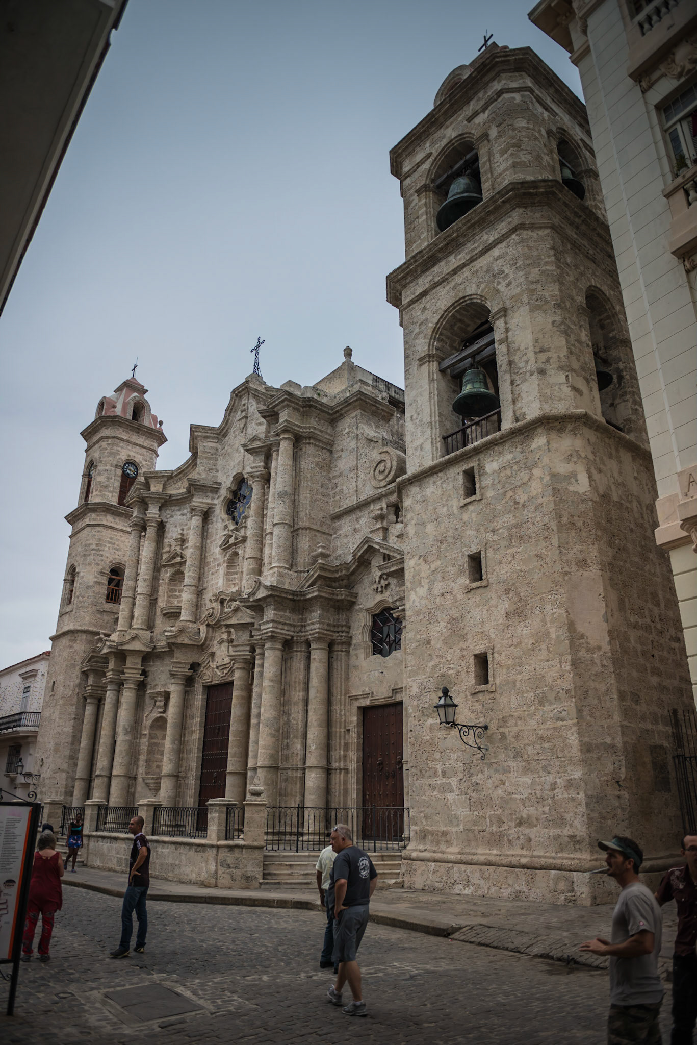 Old Havana includes Spanish colonial structures, towering Baroque churches, and buildings in Neoclassic style