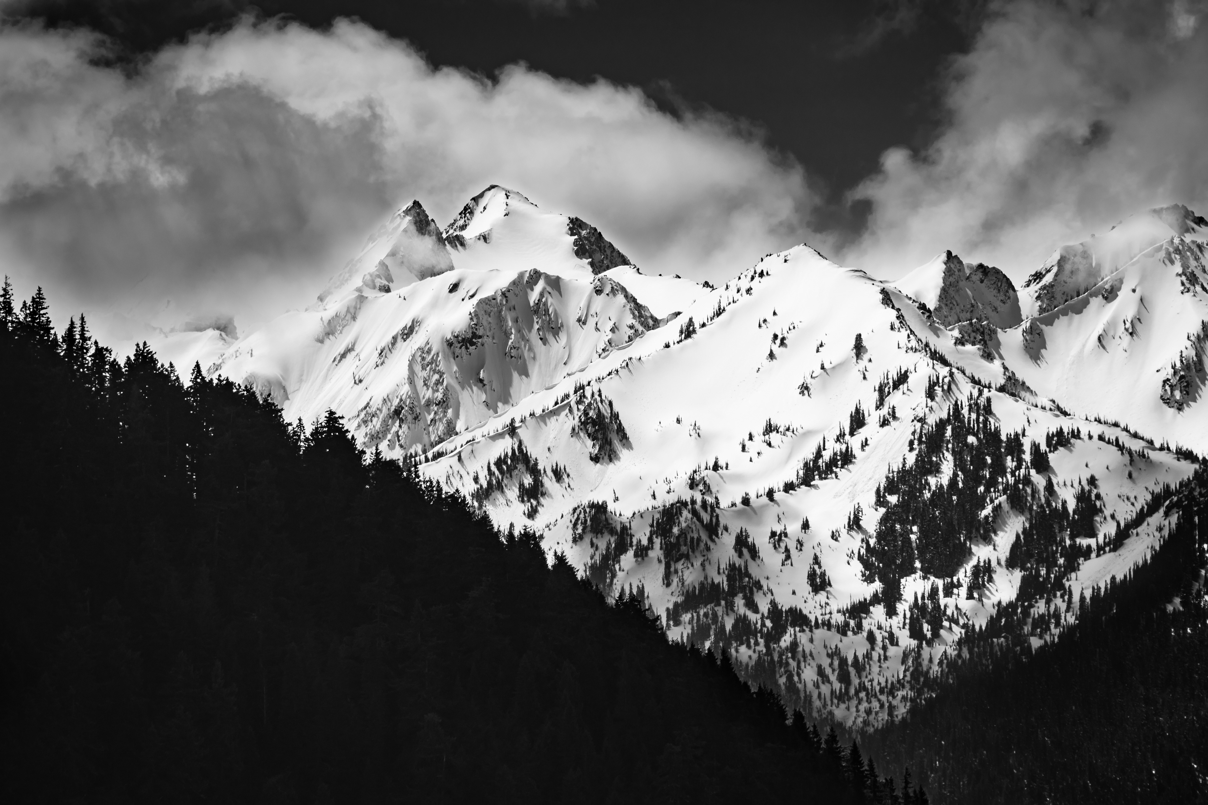 Monochromatic Mountaintops