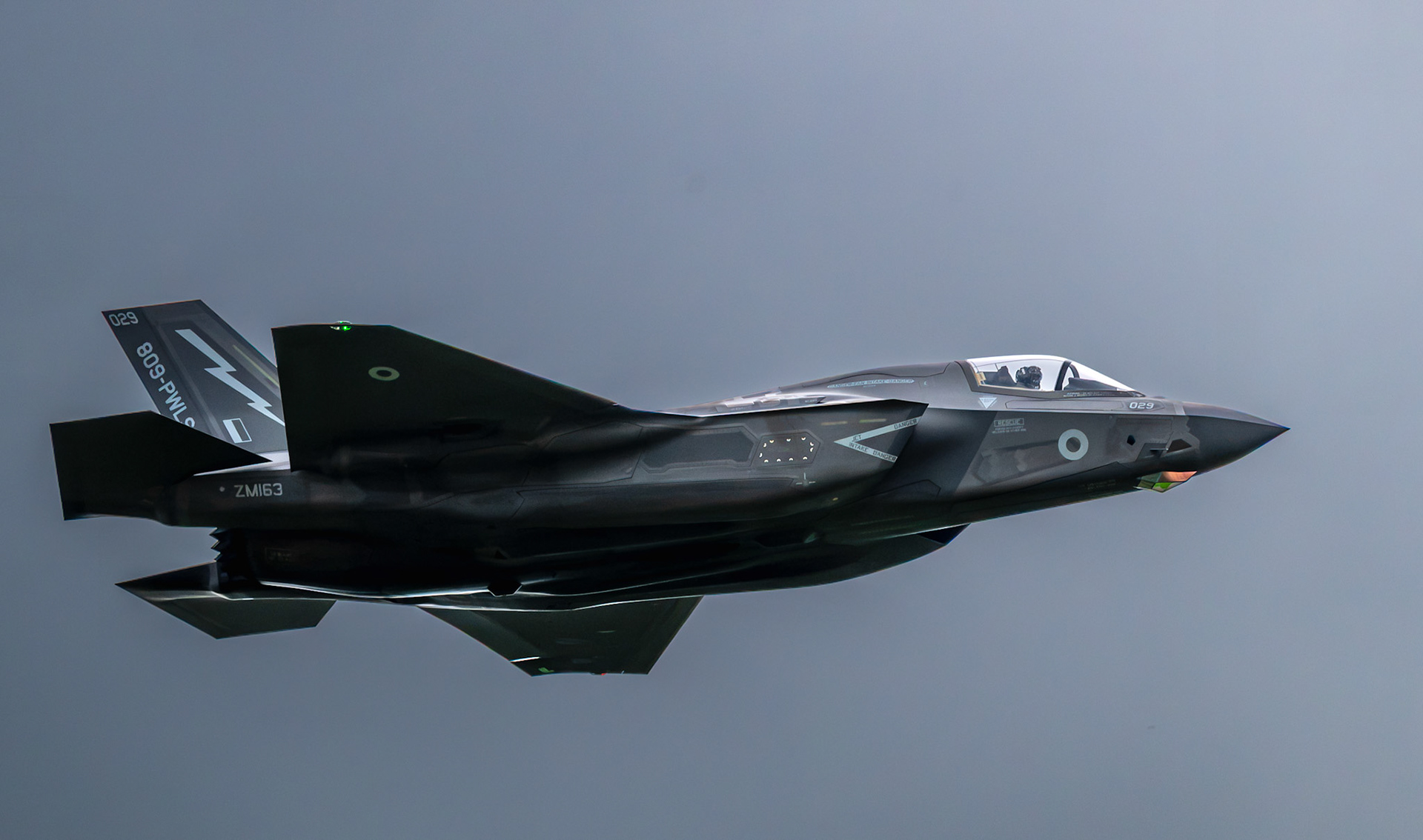 F35 Over Wensleydale