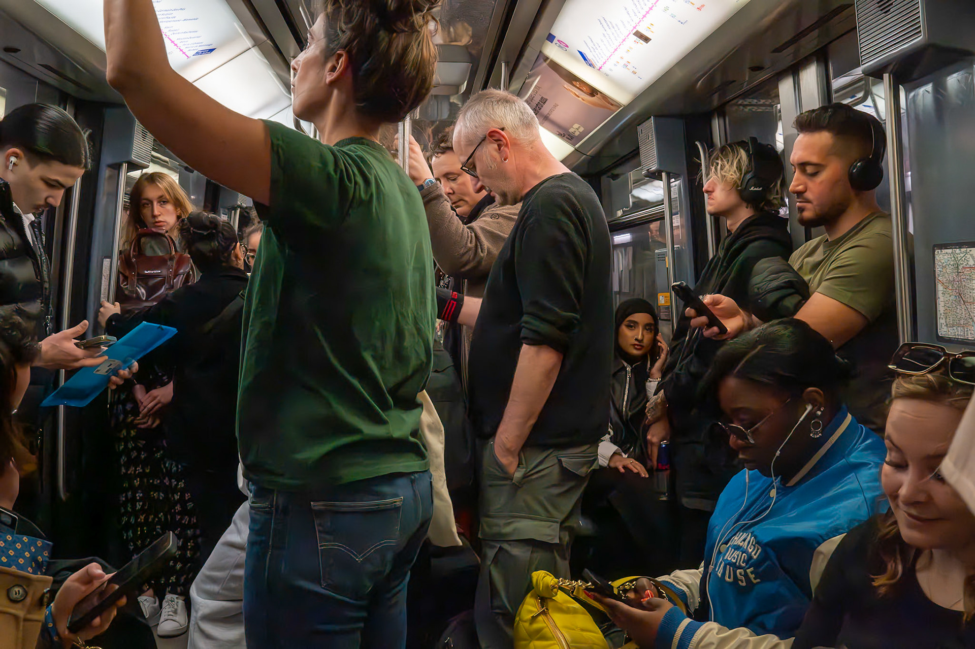 Travelling the Paris Metro