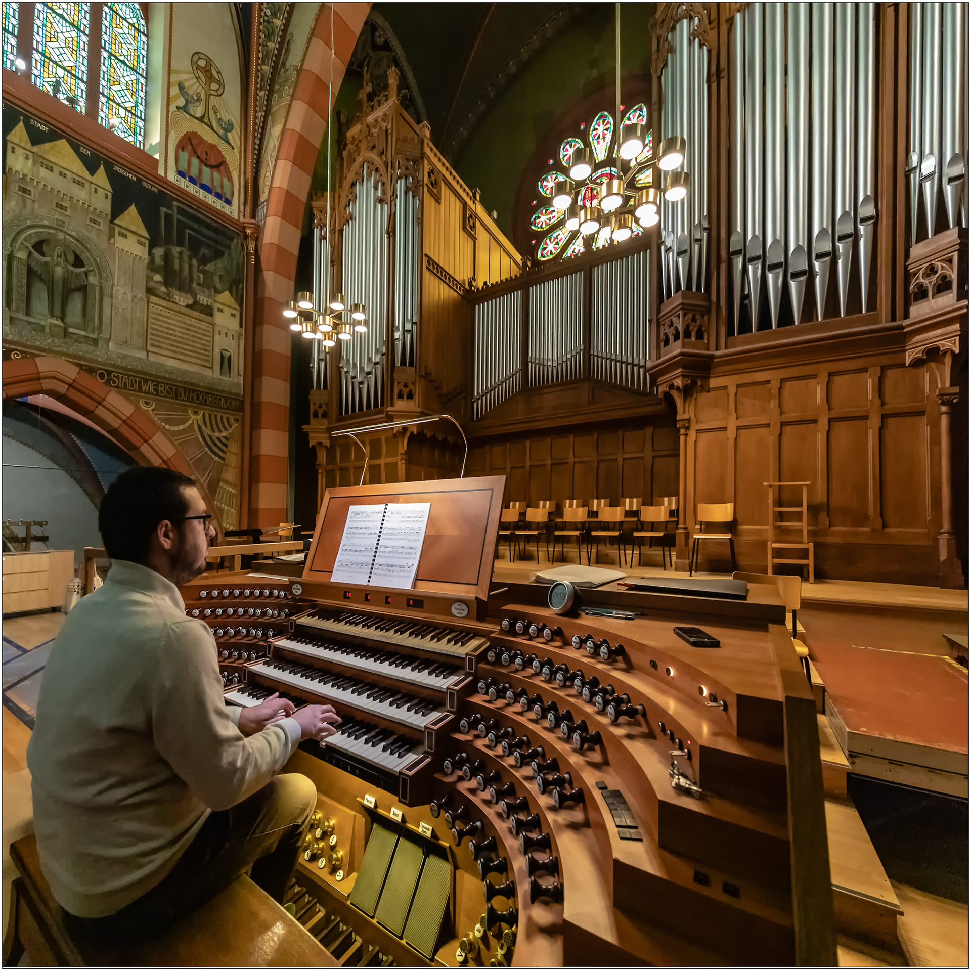 ORGANIST ALESSANDRO URBANO