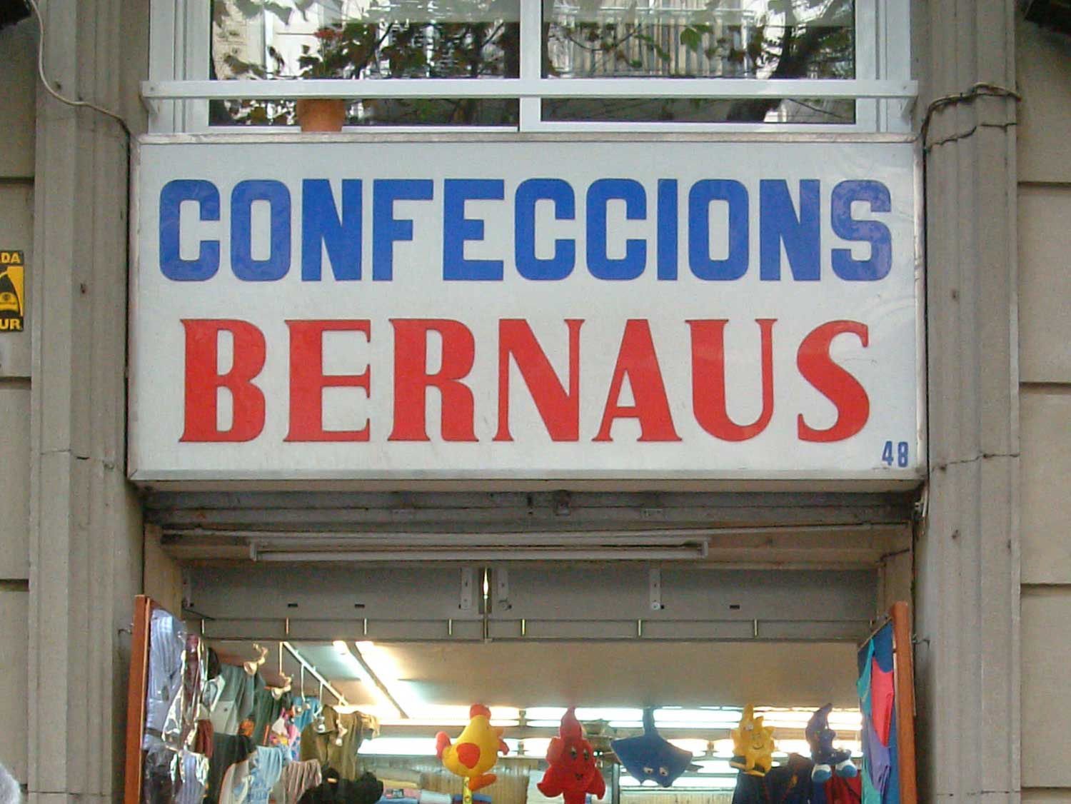 Maja Denzer Typofotos - Barcelona, Confeccions Bernaus