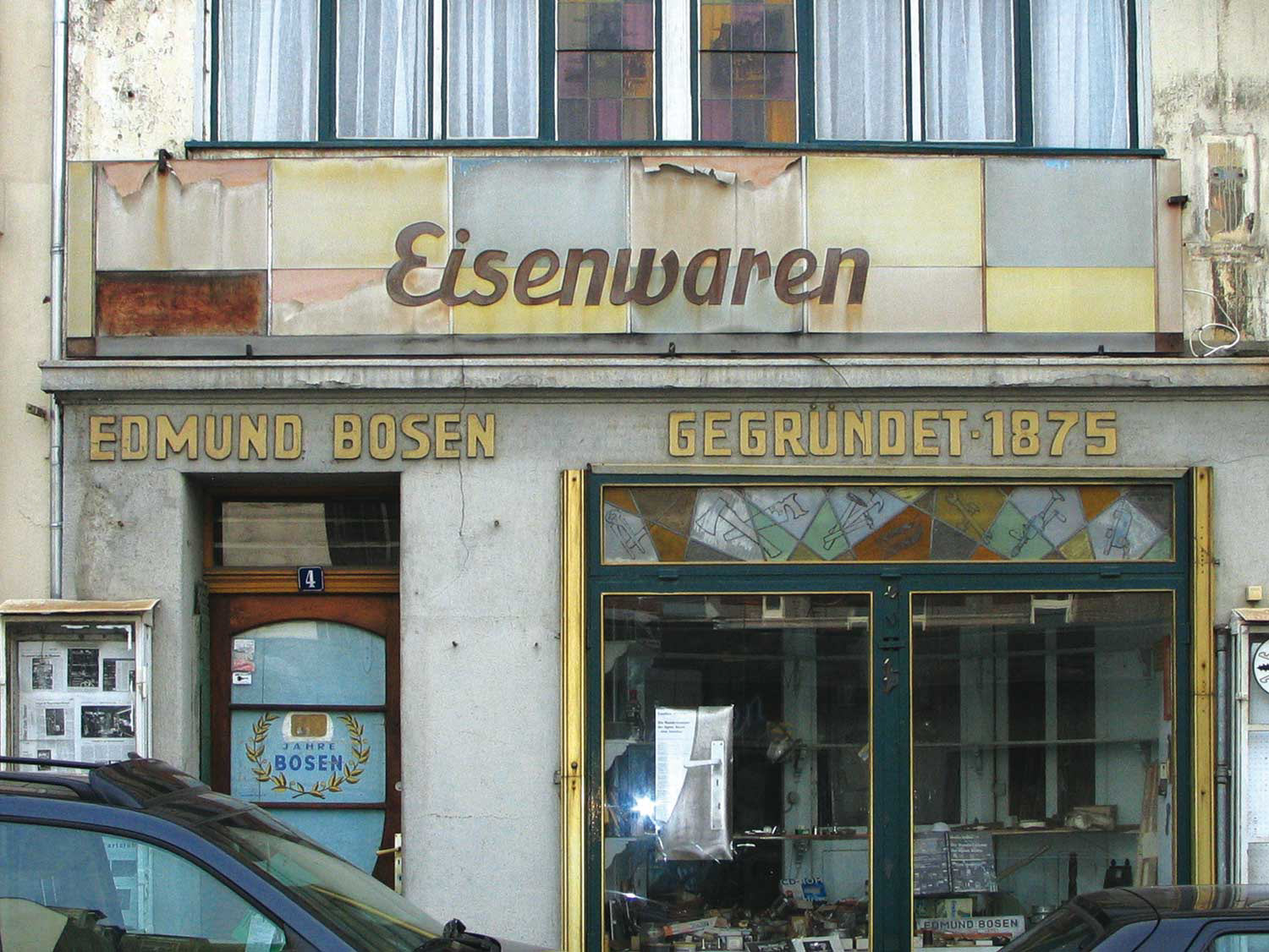 Maja Denzer Typofotos - Köln, Eisenwaren Bosen